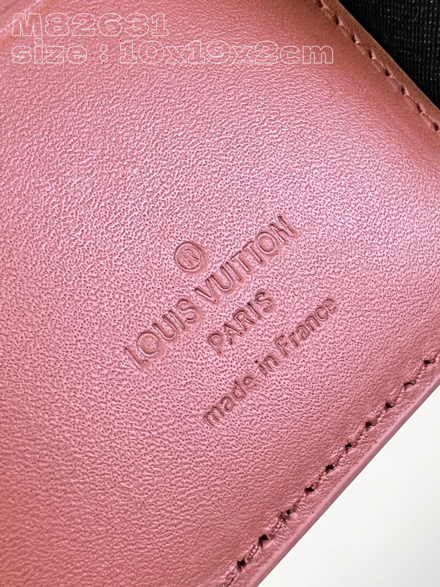 l**is V*t*n brazza wallet