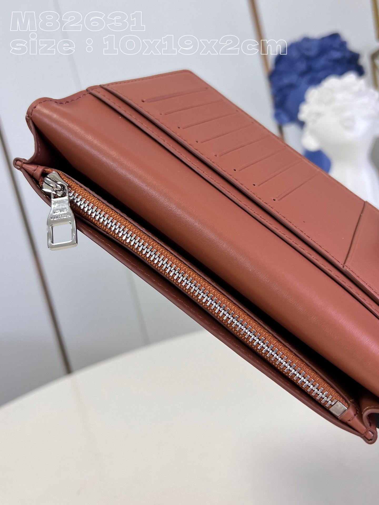 l**is V*t*n brazza wallet