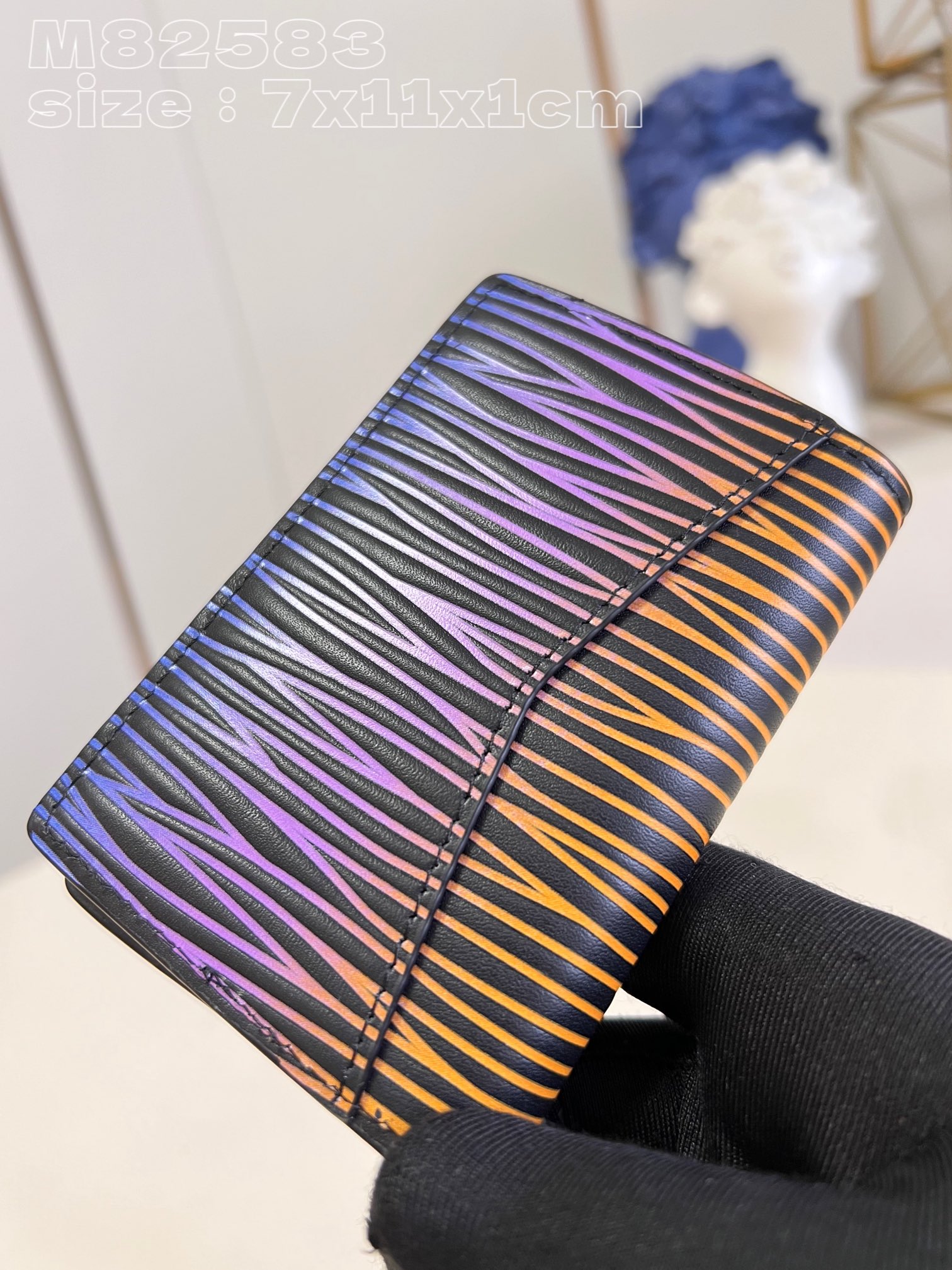 l**is V*t*n pocket organizer
