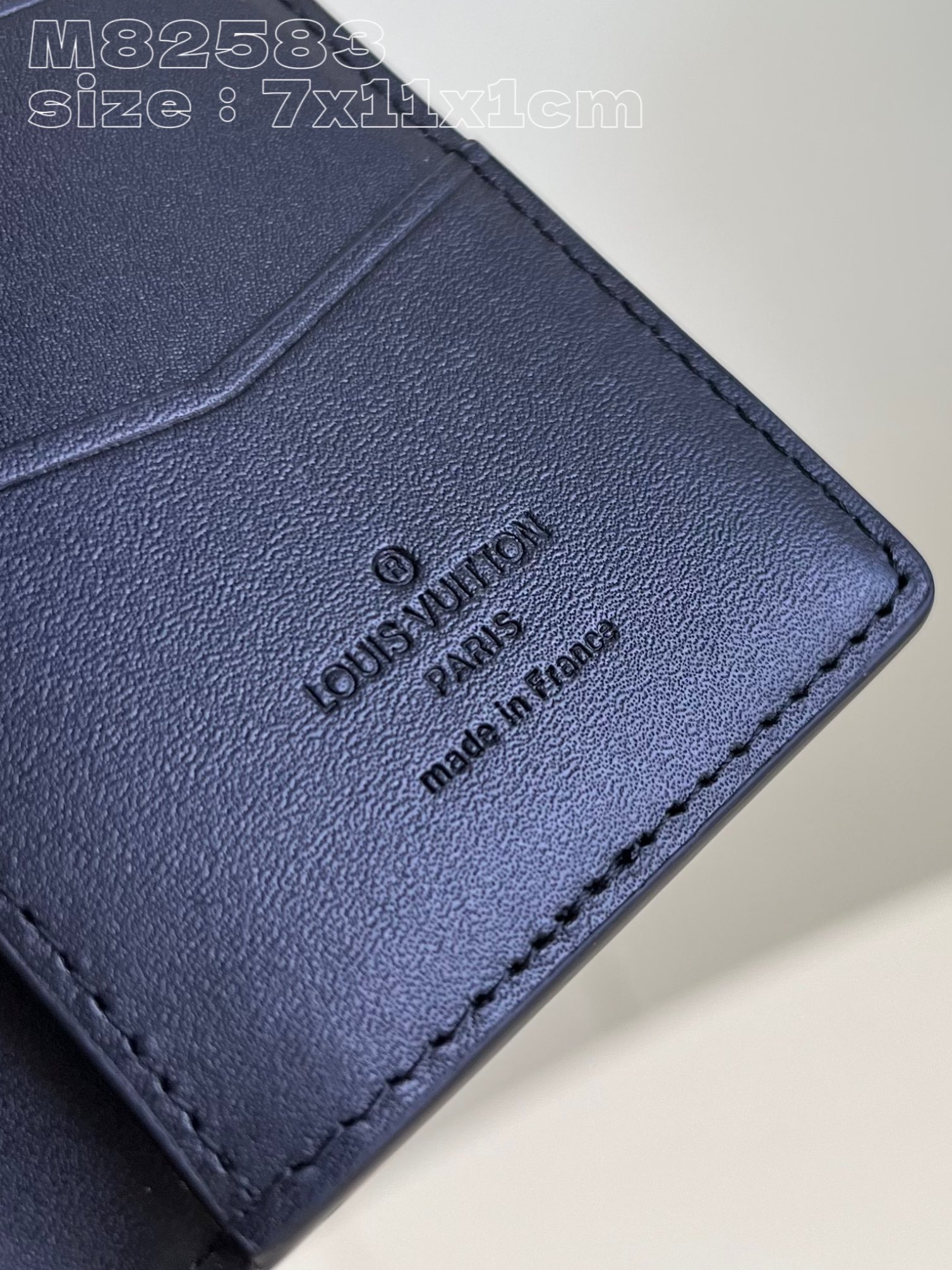 l**is V*t*n pocket organizer