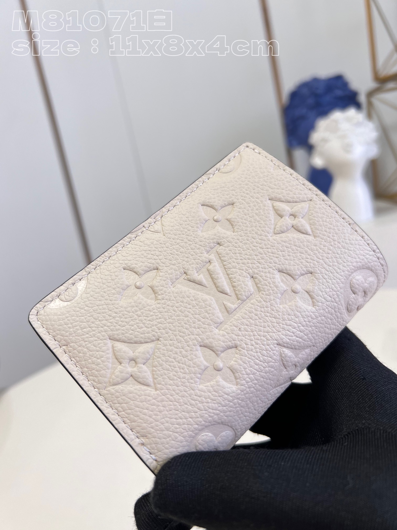 l**is V*t*n métis compact wallet