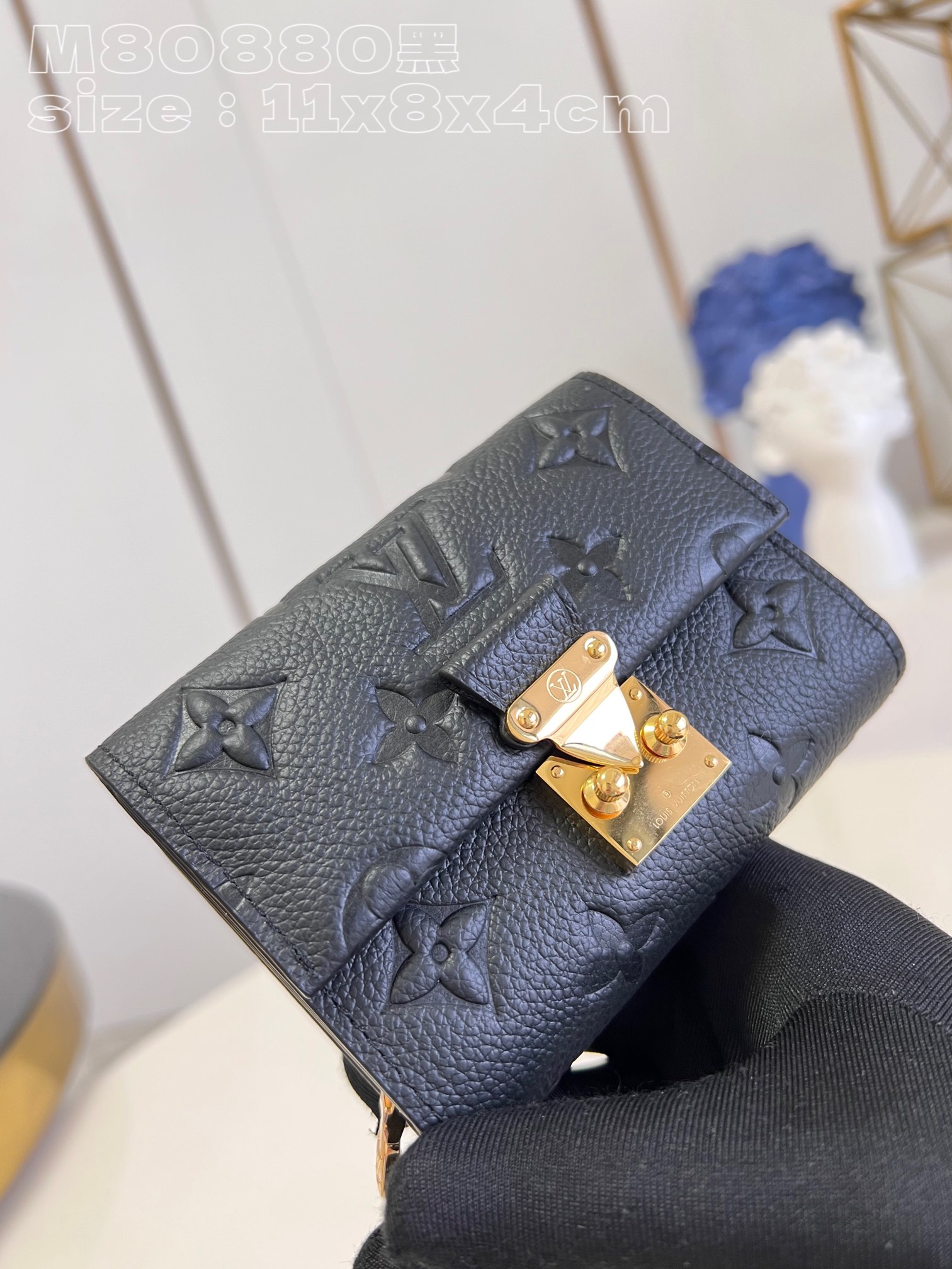l**is V*t*n métis compact wallet