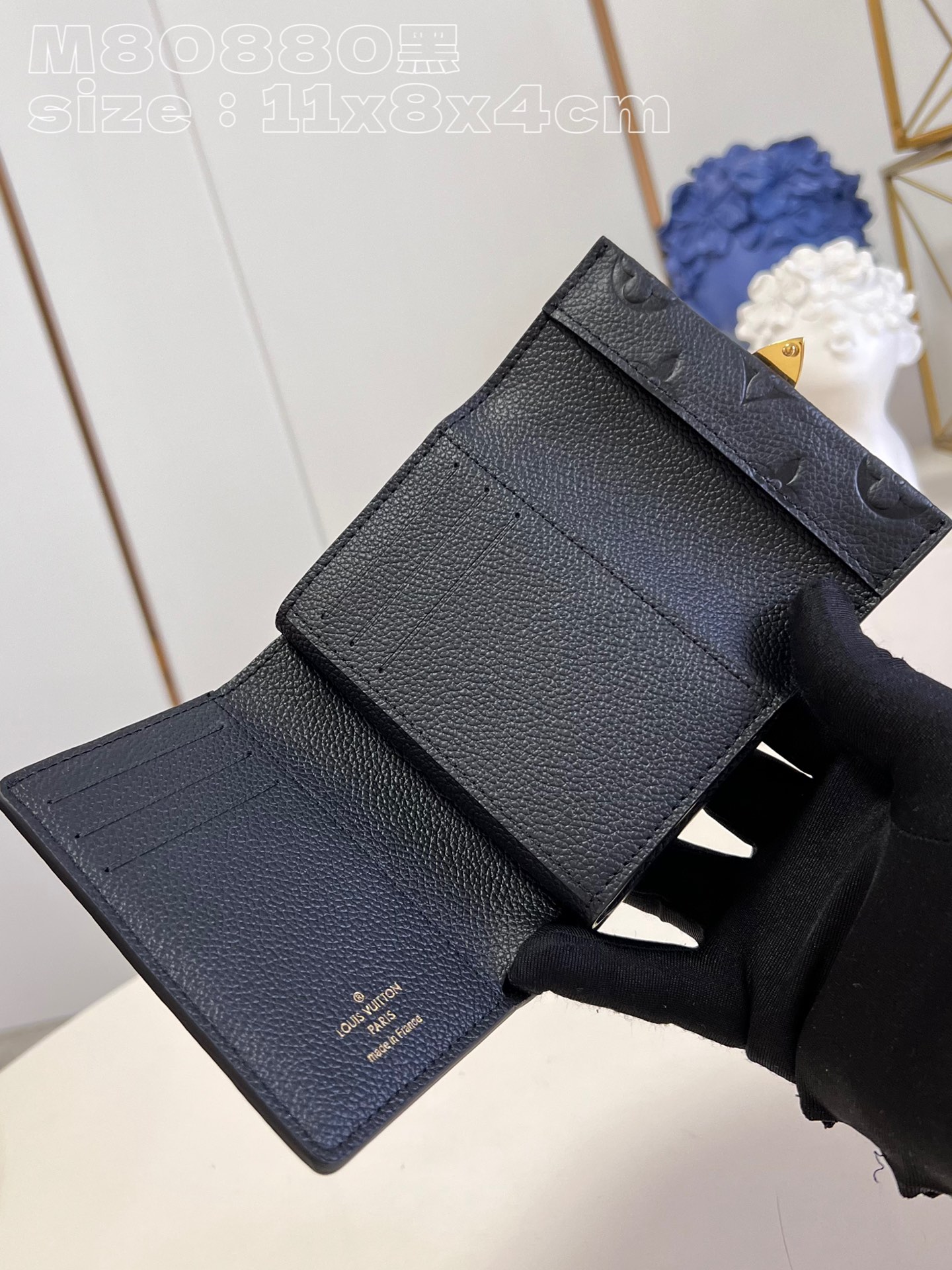 l**is V*t*n métis compact wallet