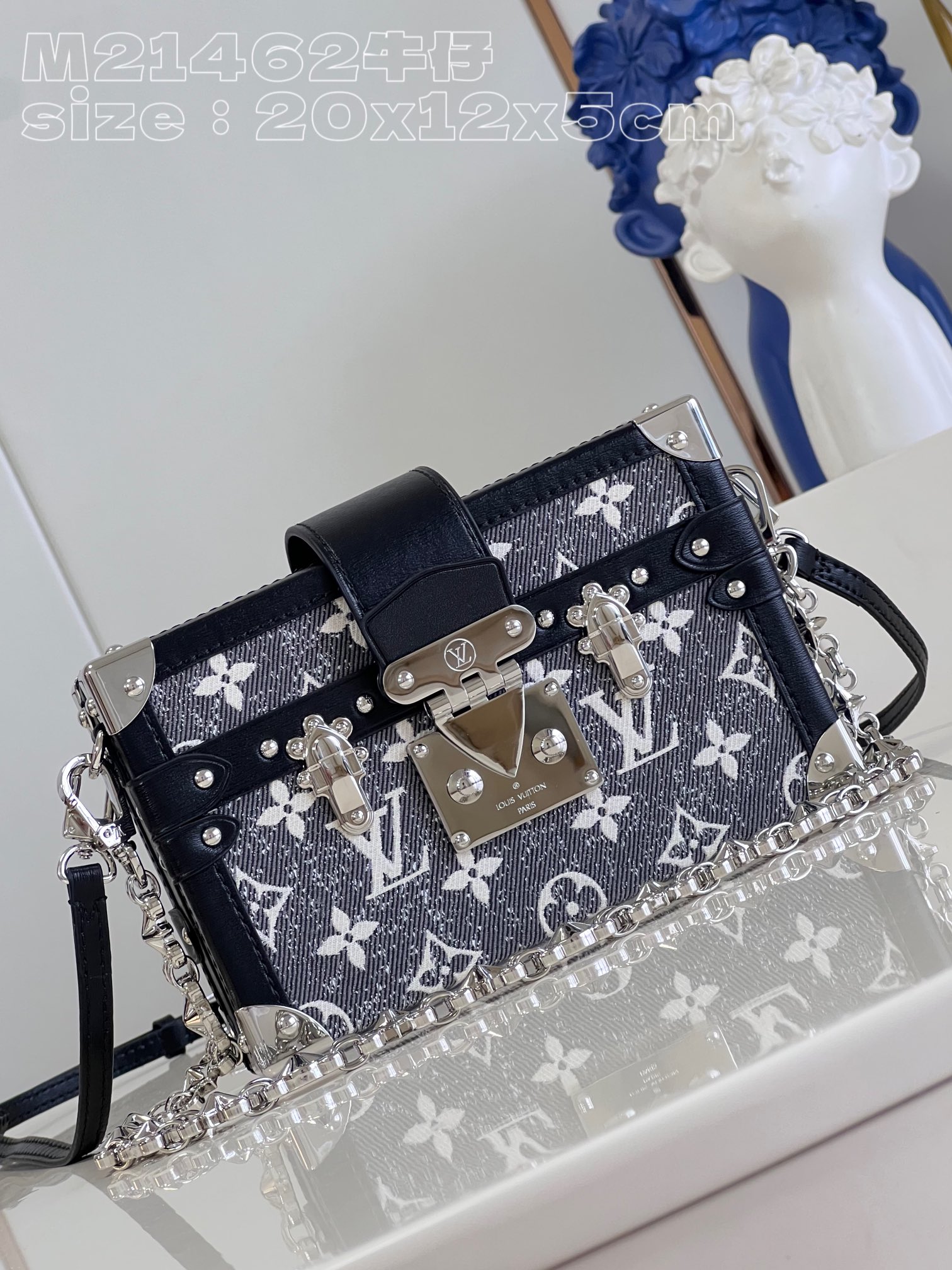 l**is V*t*n petit malle handbag