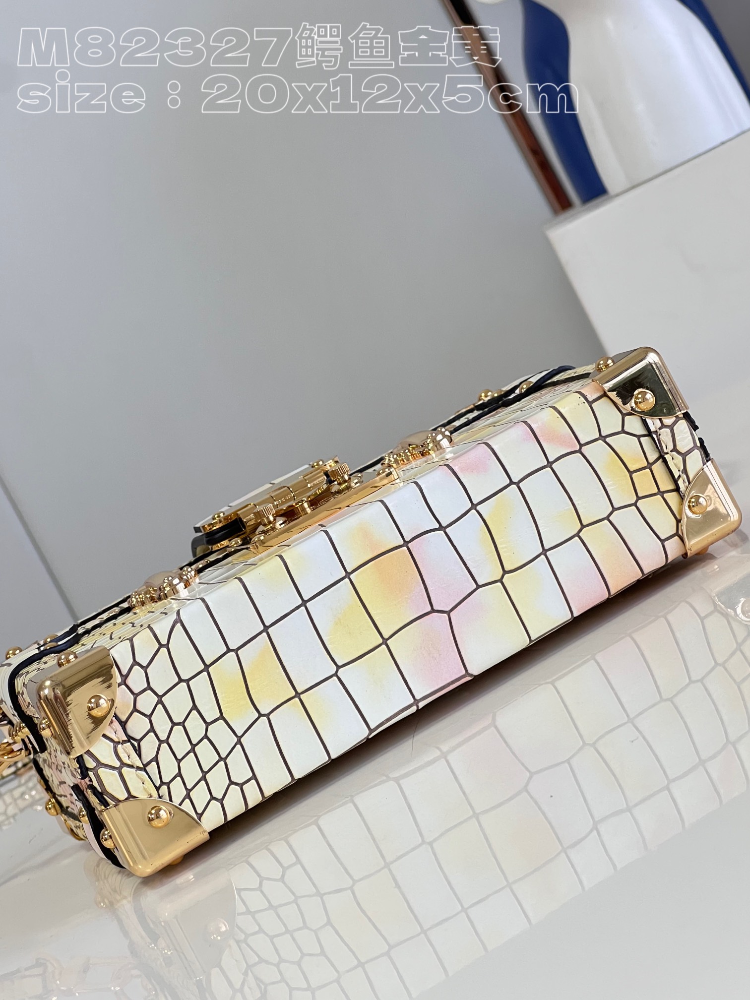 l**is V*t*n petit malle handbag