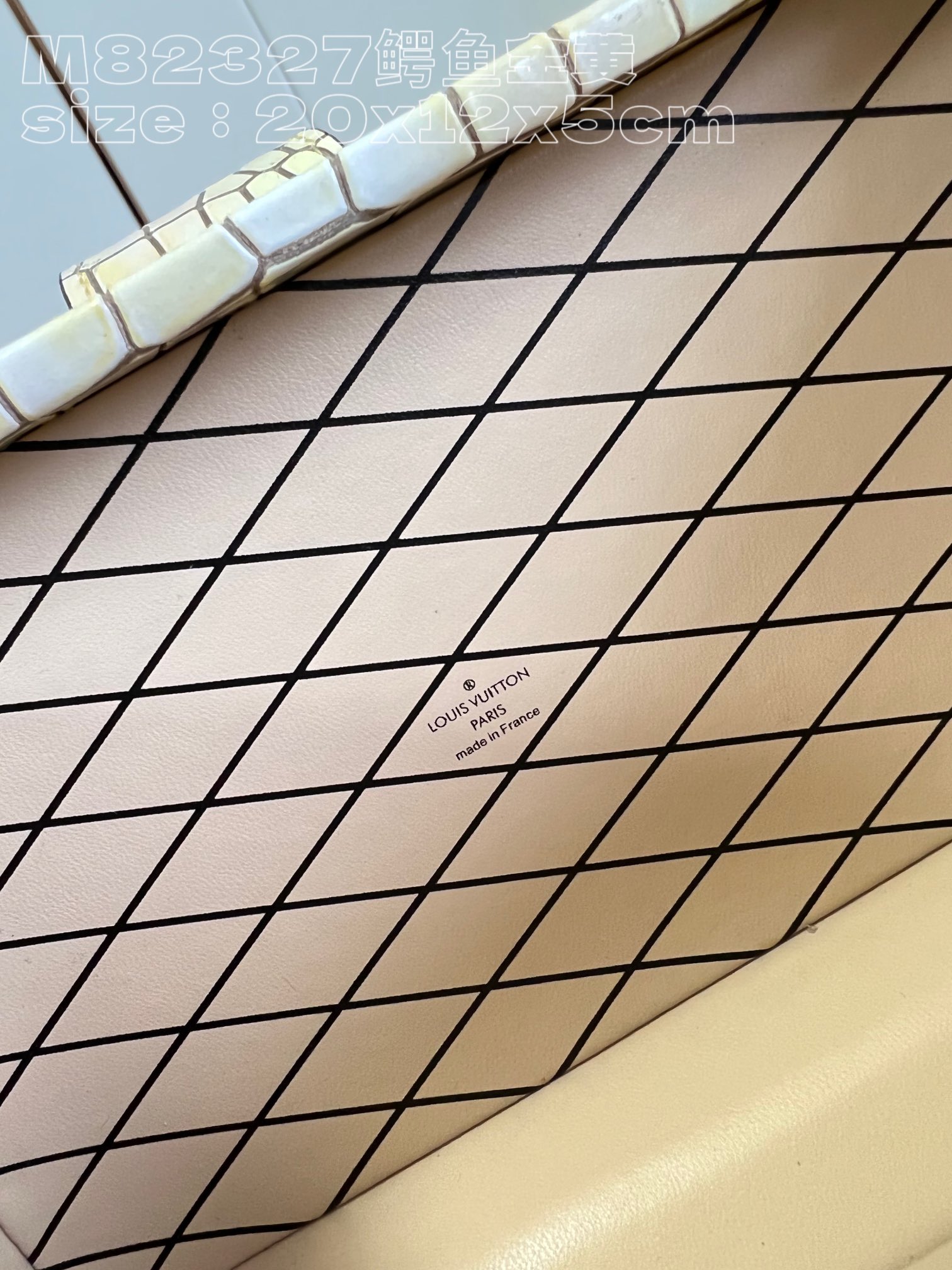 l**is V*t*n petit malle handbag
