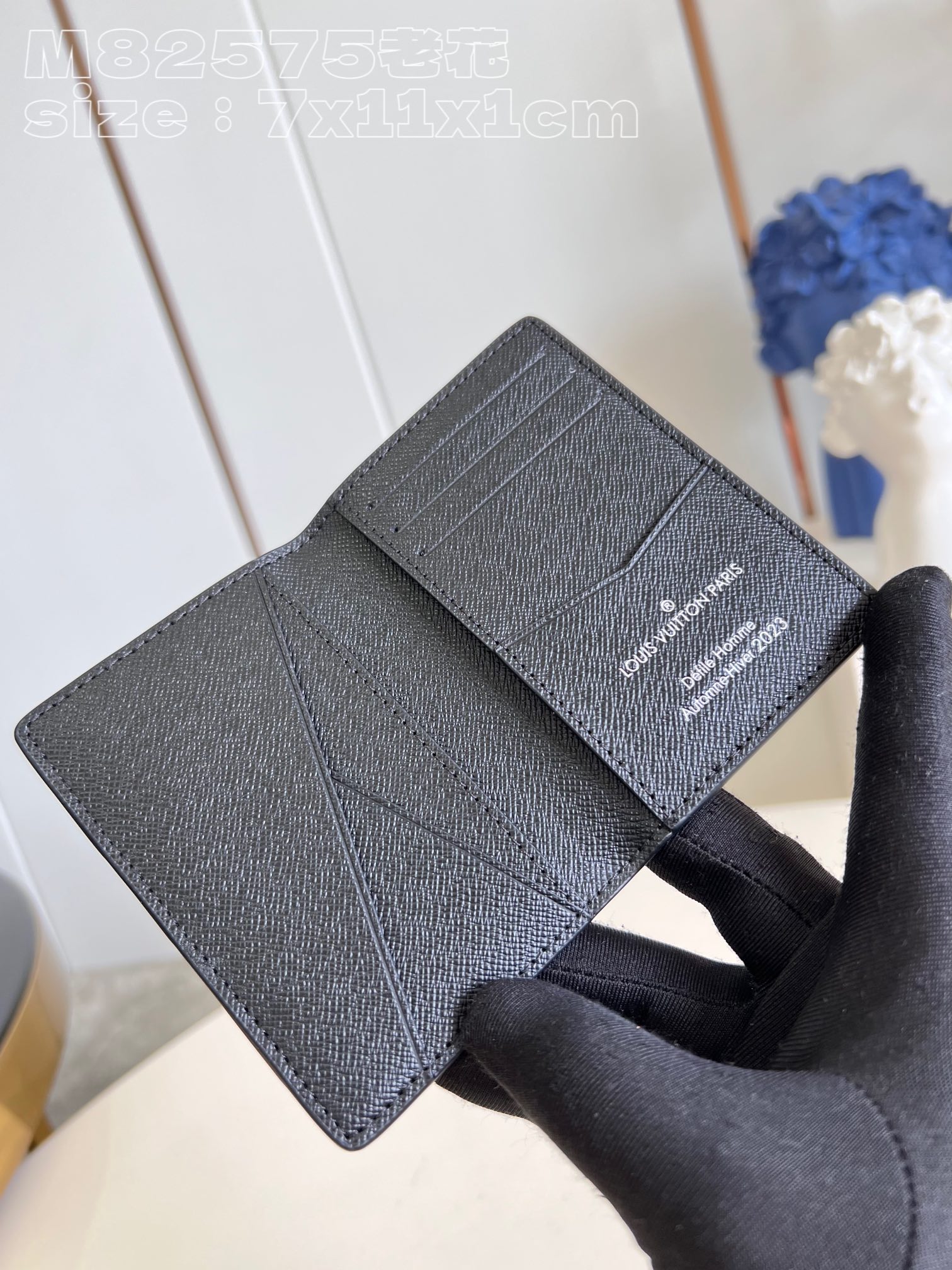 l**is V*t*n pocket organizer