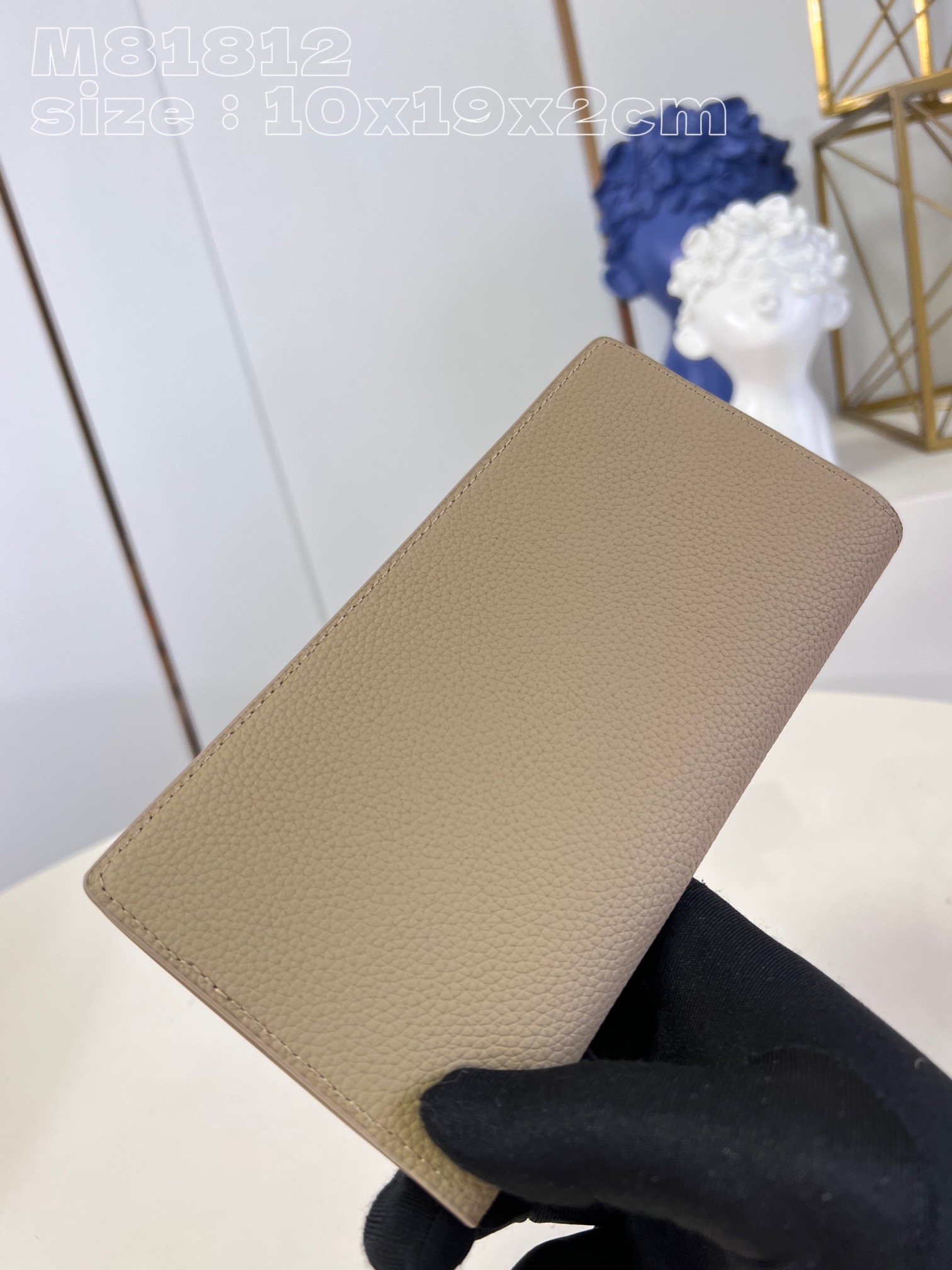 l**is V*t*n aerogram brazza wallet