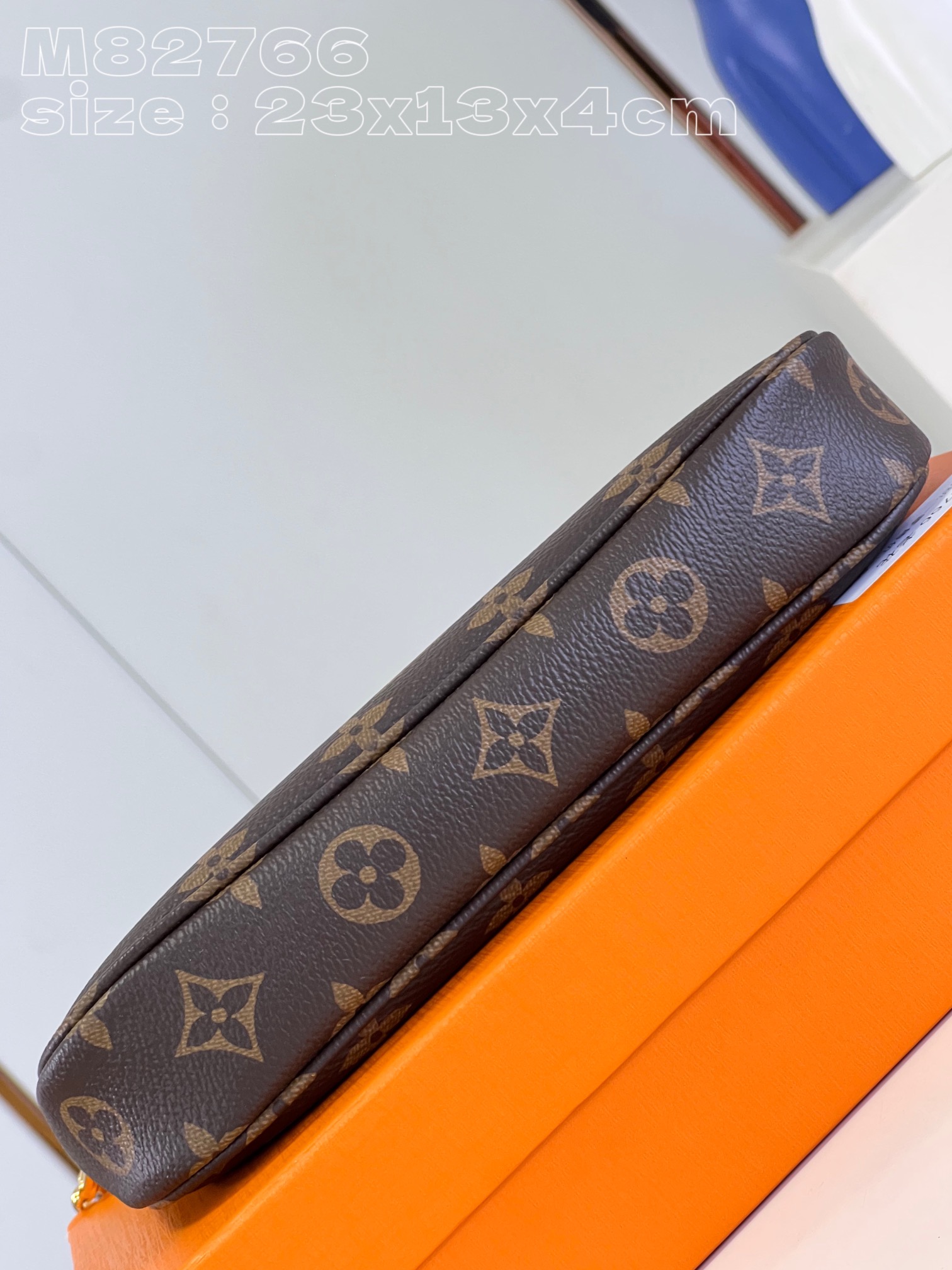 l**is V*t*n pochette accessoires