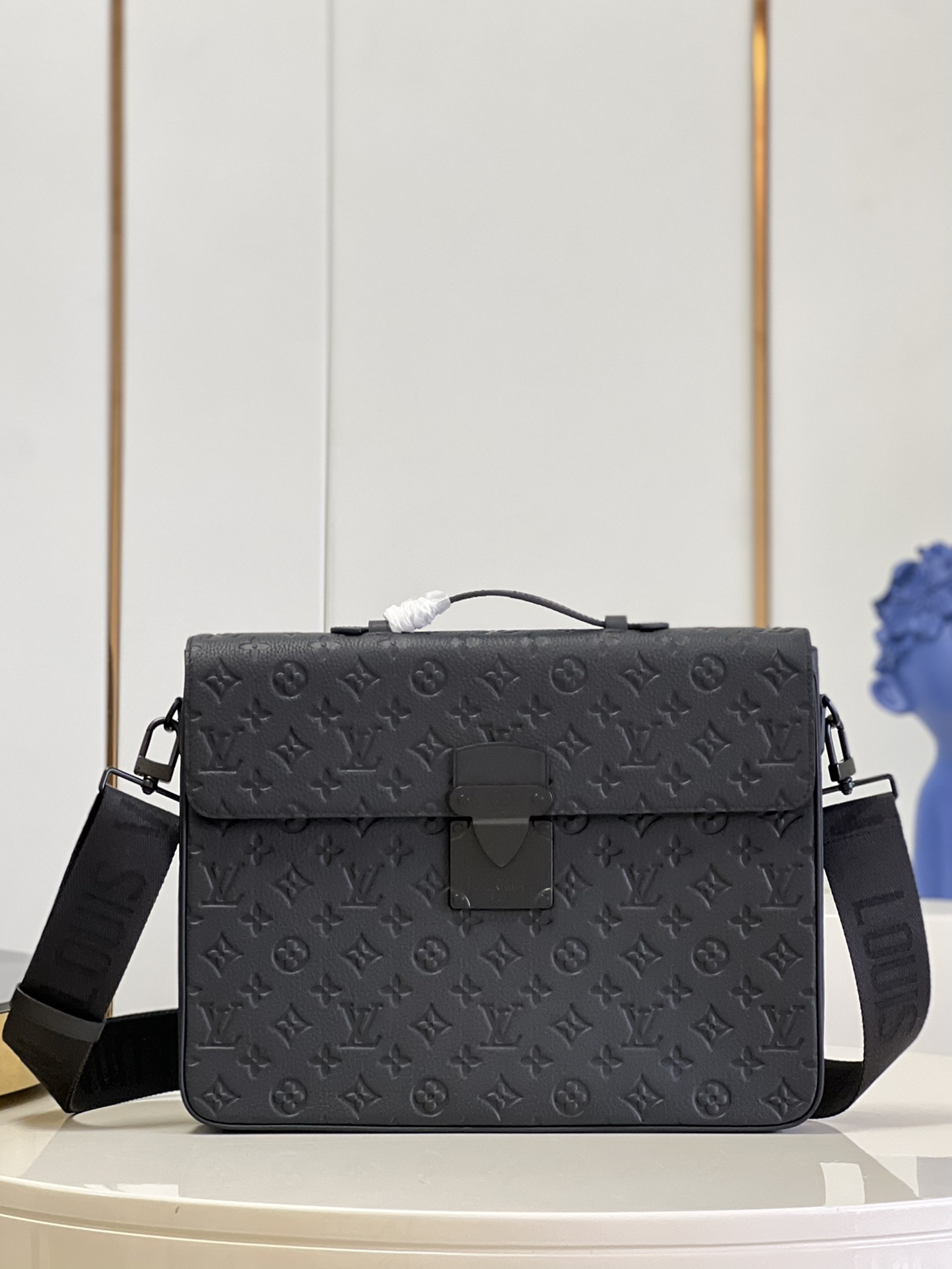 l**is V*t*n s lock briefcase