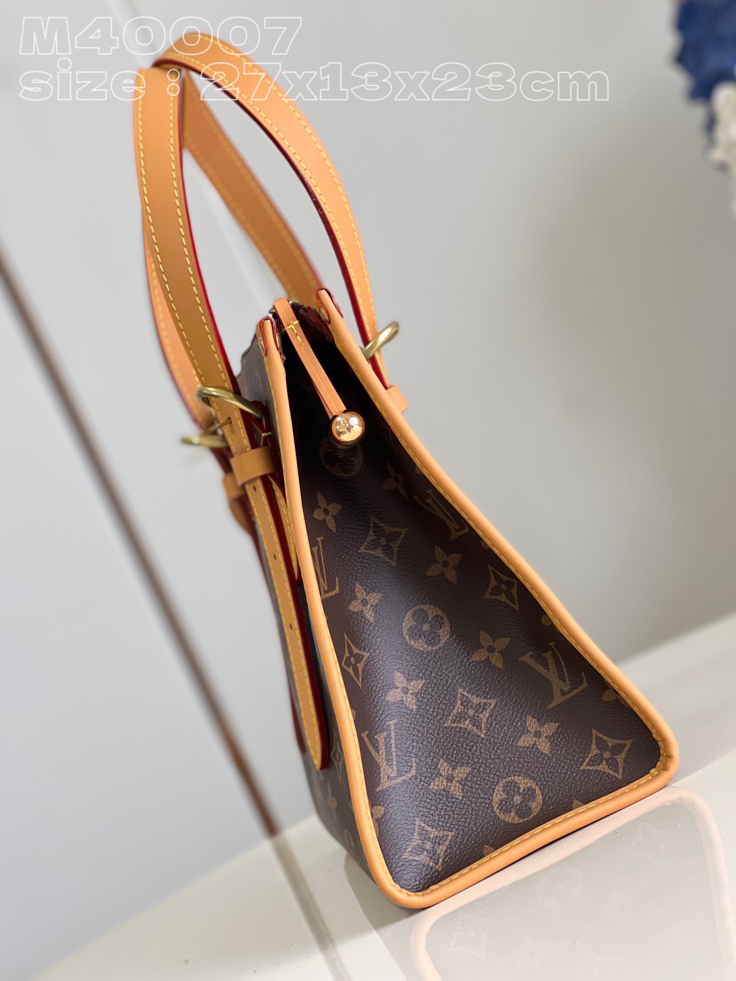 l**is V*t*n popincourt haut bag