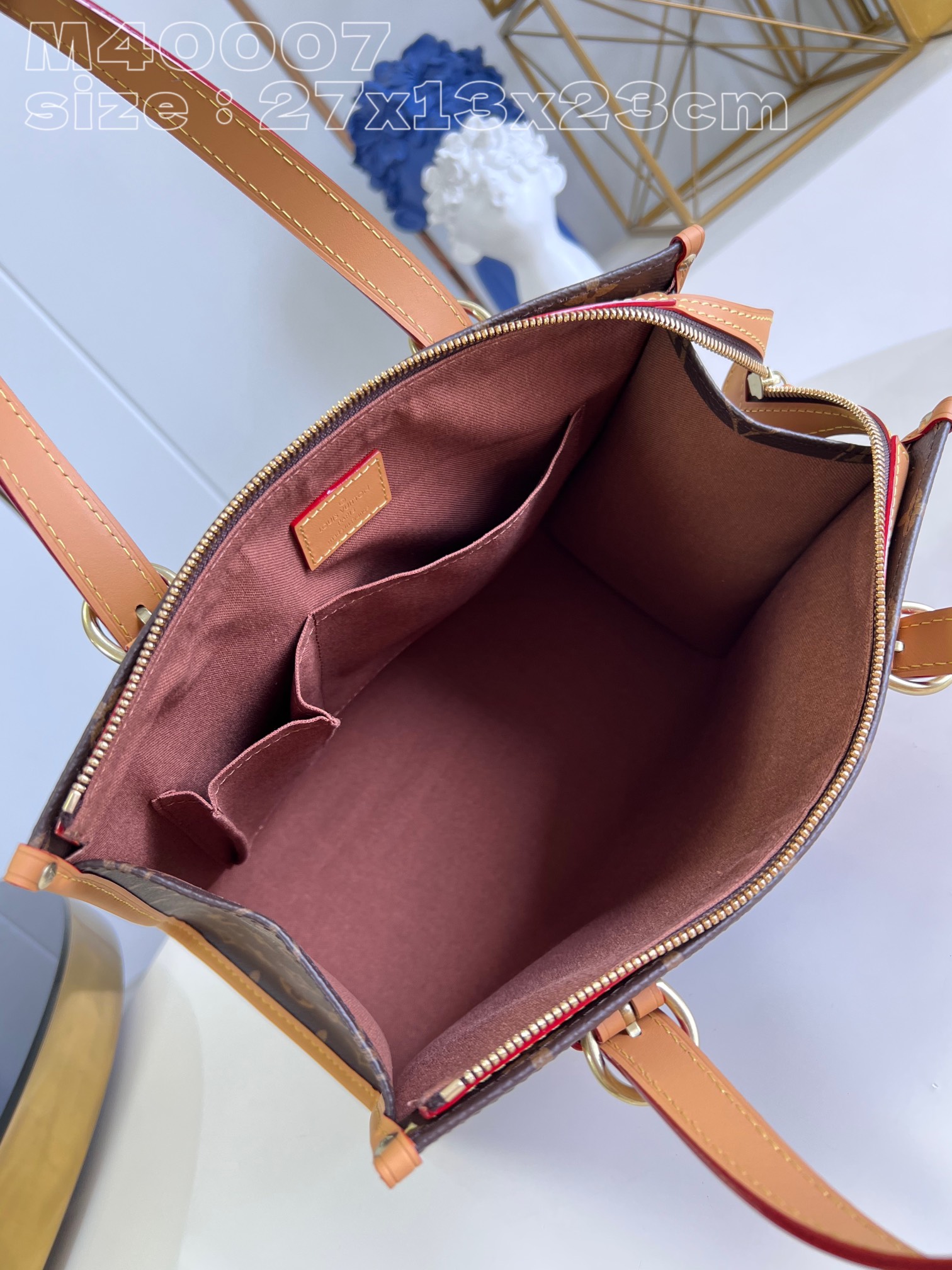l**is V*t*n popincourt haut bag