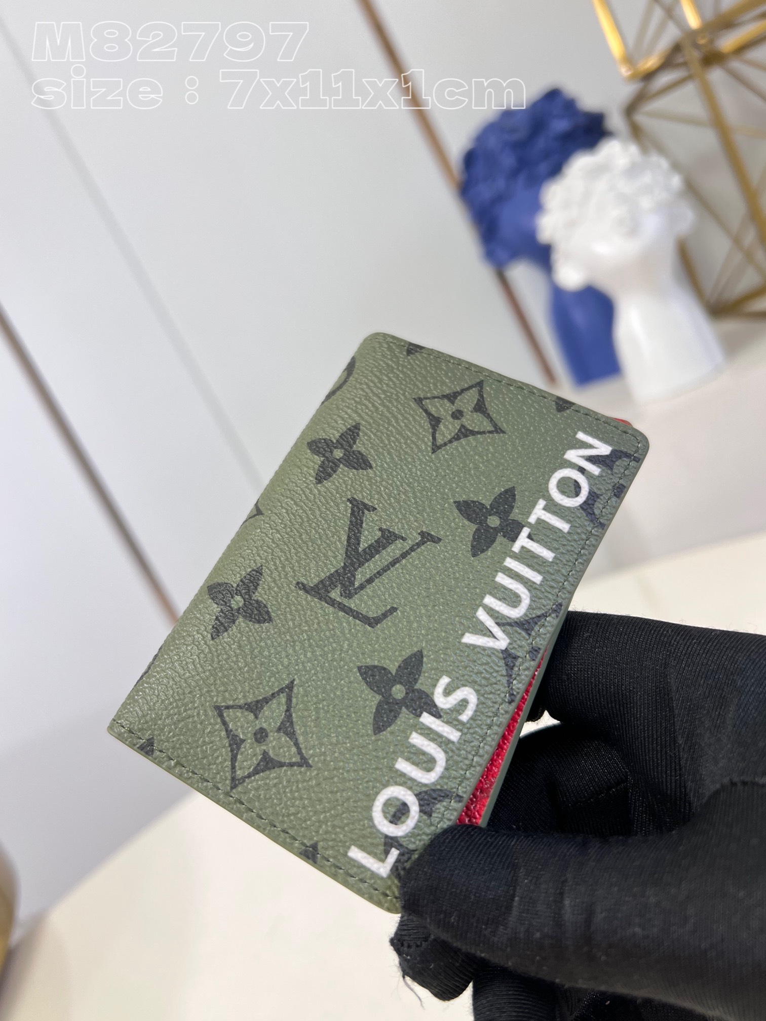 l**is V*t*n pocket organizer