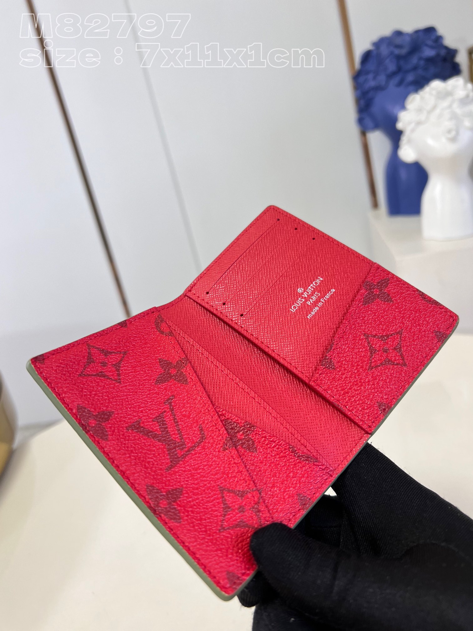l**is V*t*n pocket organizer