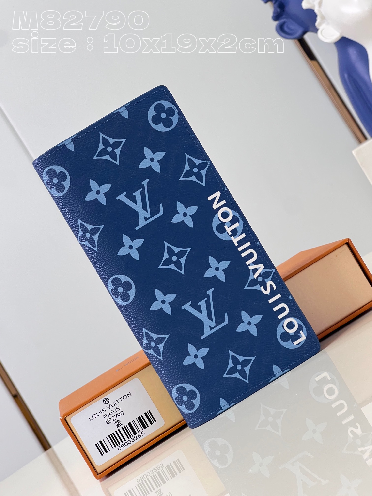 l**is V*t*n wallet