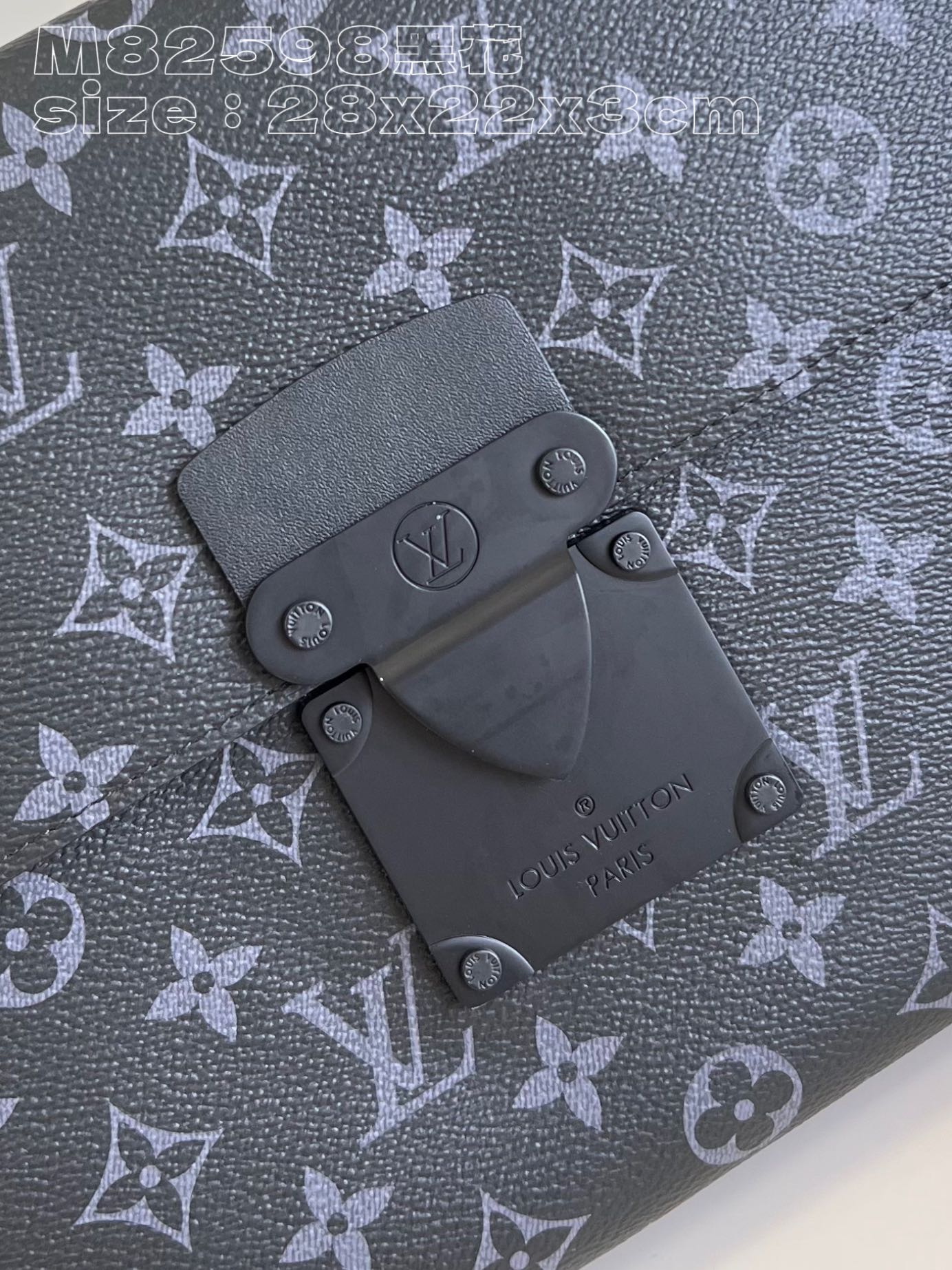 l**is V*t*n pochette s-lock