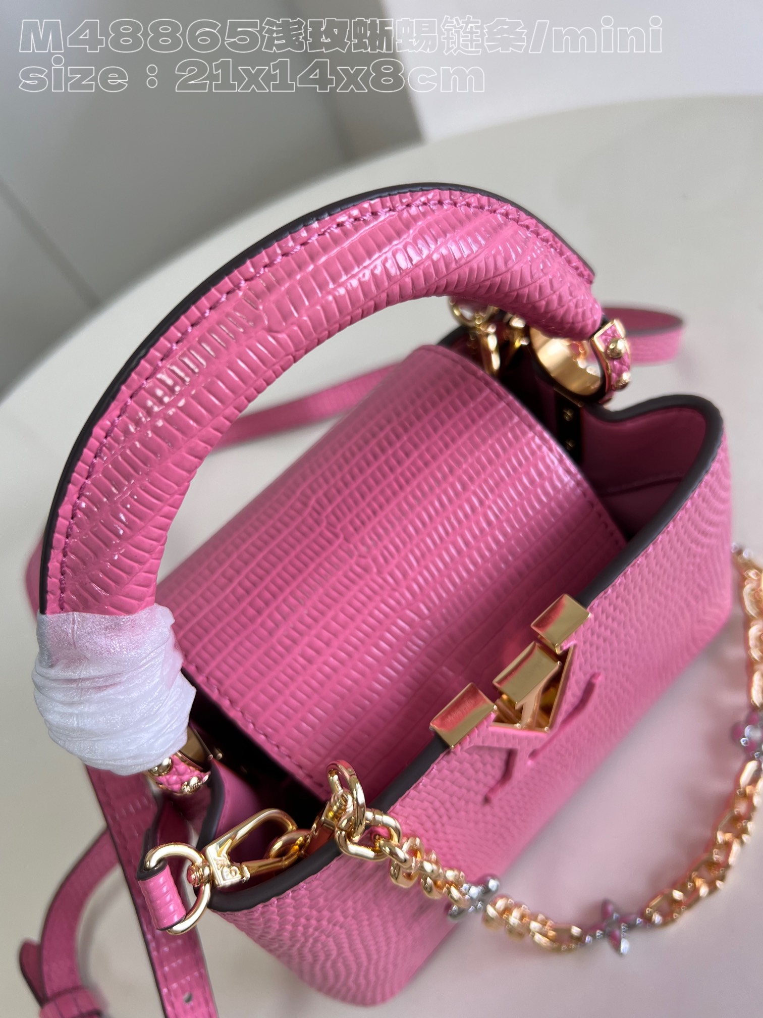 l**is V*t*n capucines mini handbag
