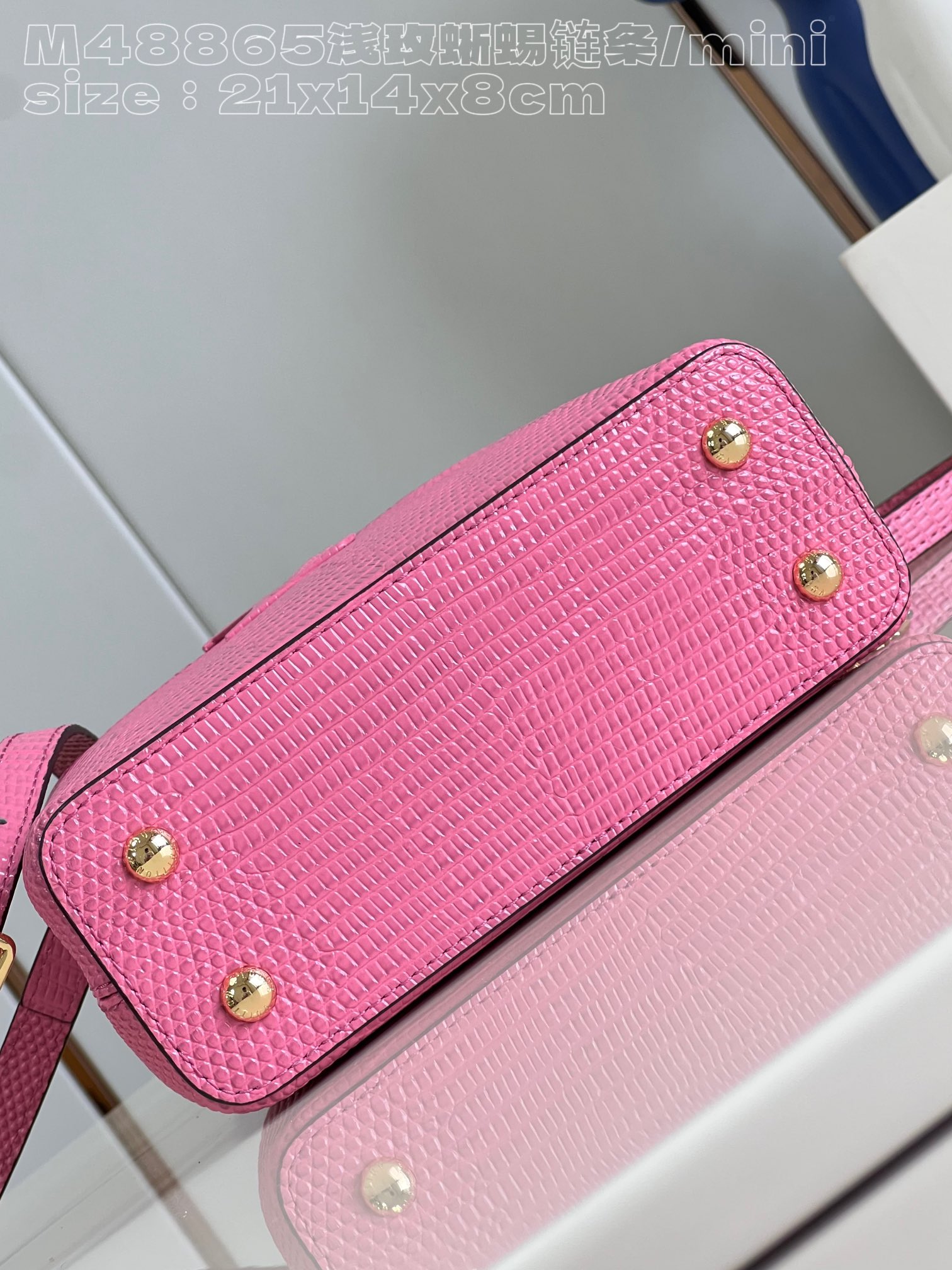 l**is V*t*n capucines mini handbag