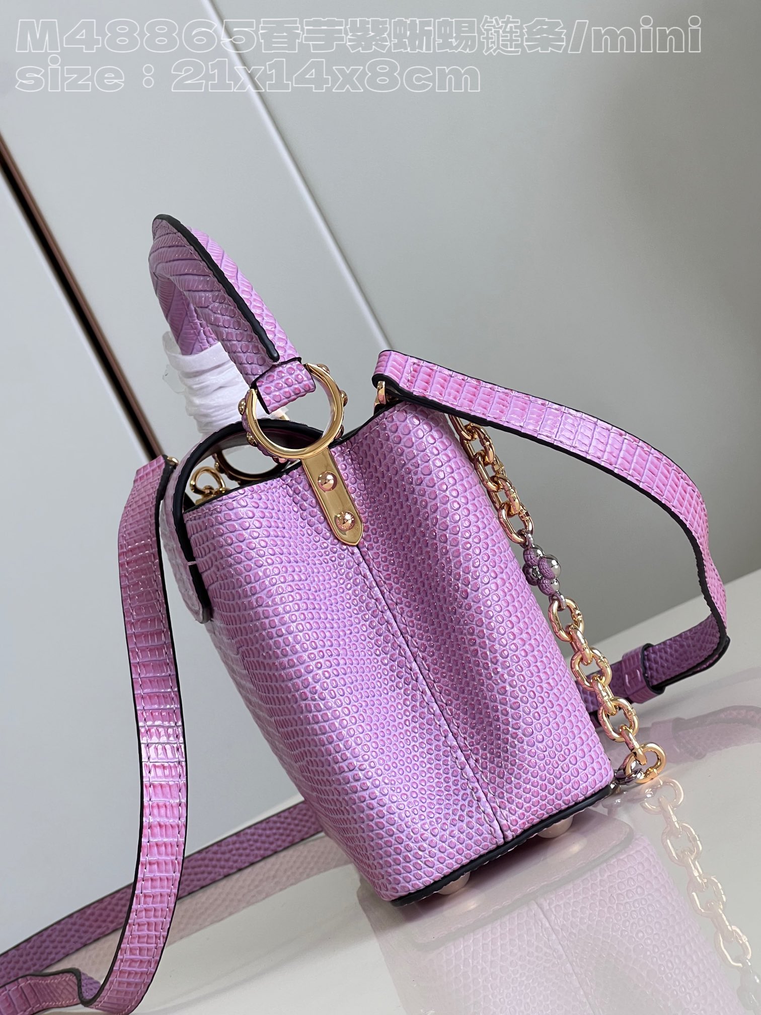 l**is V*t*n capucines mini handbag