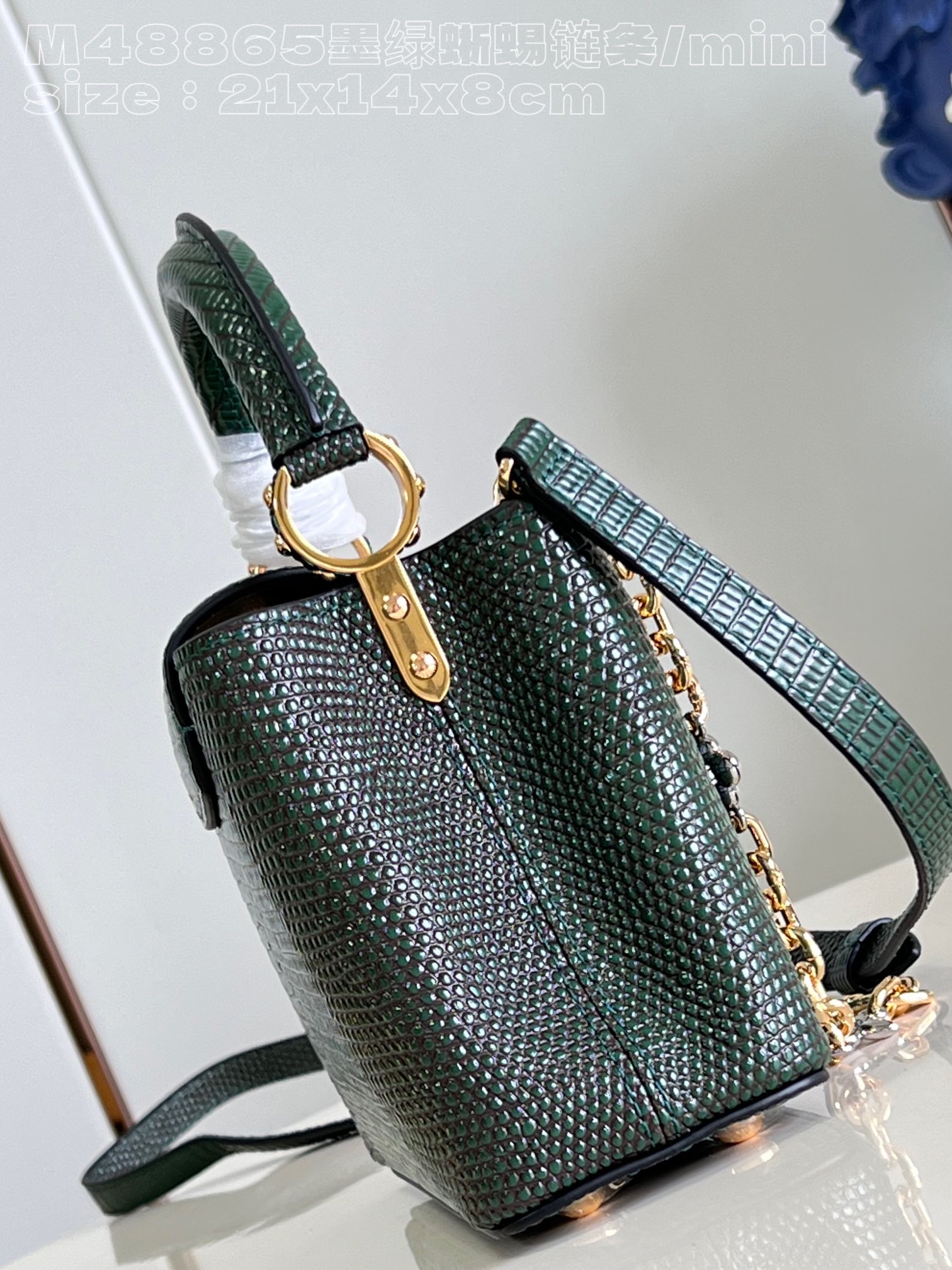 l**is V*t*n capucines mini handbag