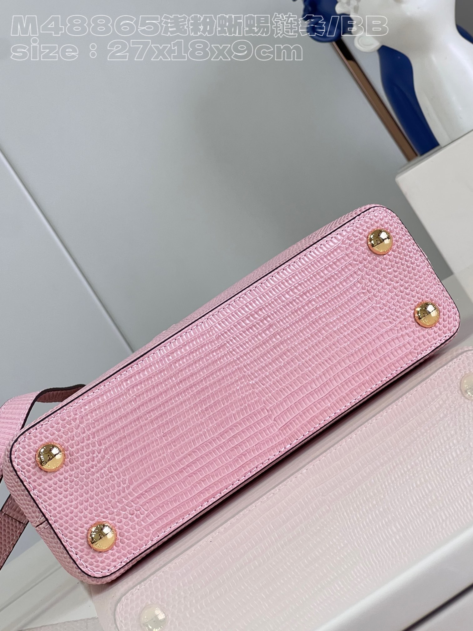 l**is V*t*n capucines small handbag