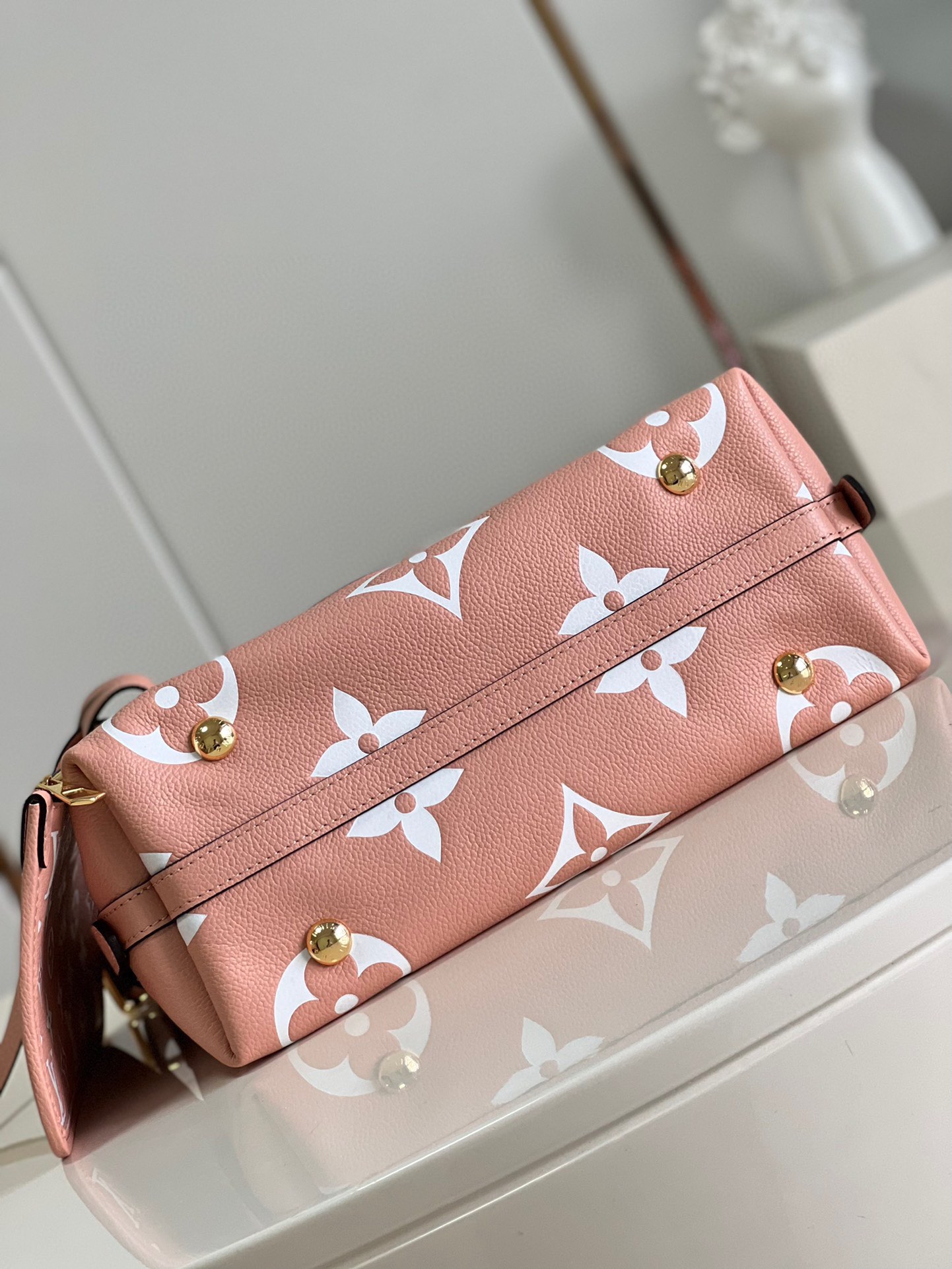 l**is V*t*n carryall pm bag