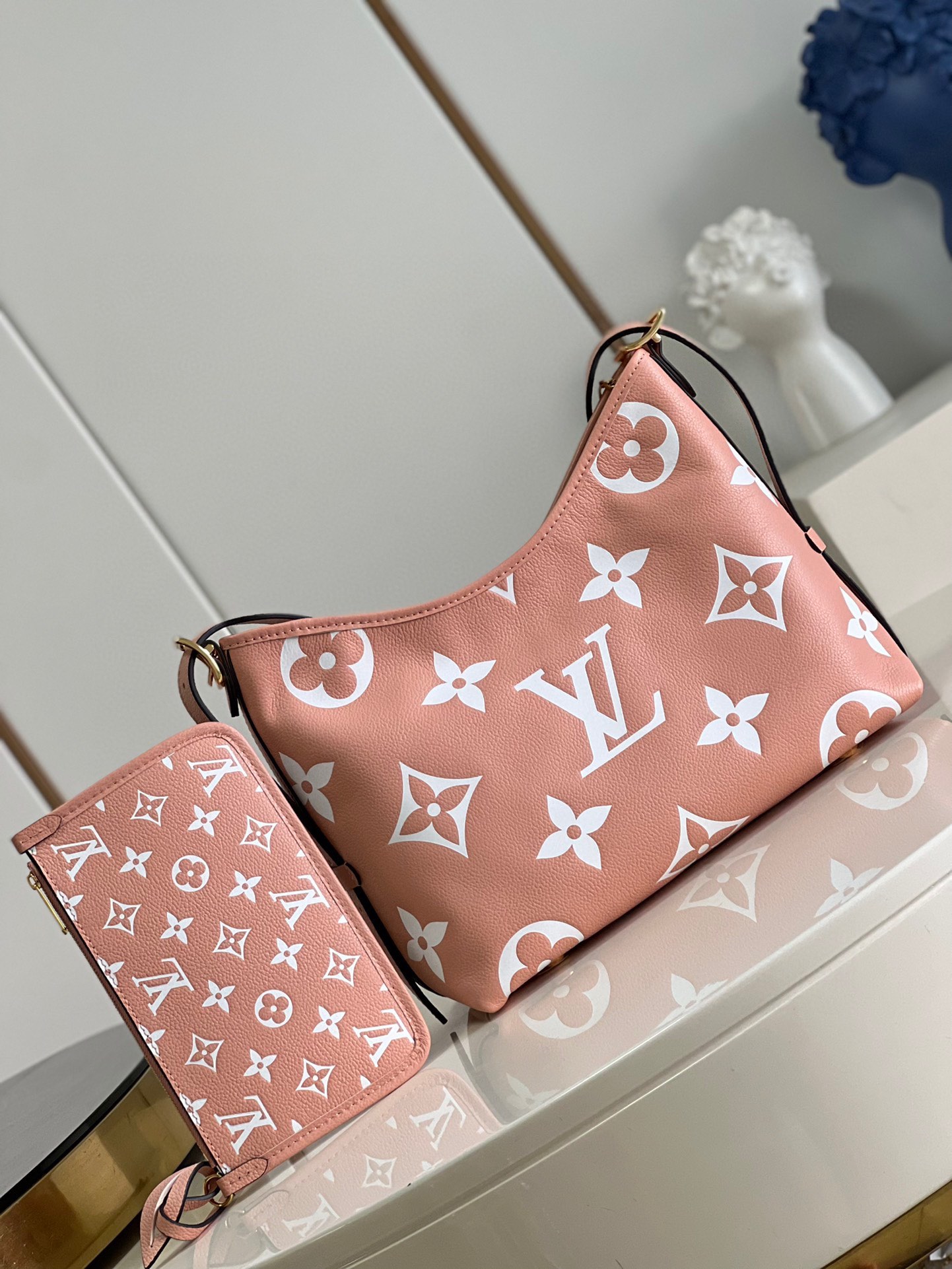 l**is V*t*n carryall pm bag
