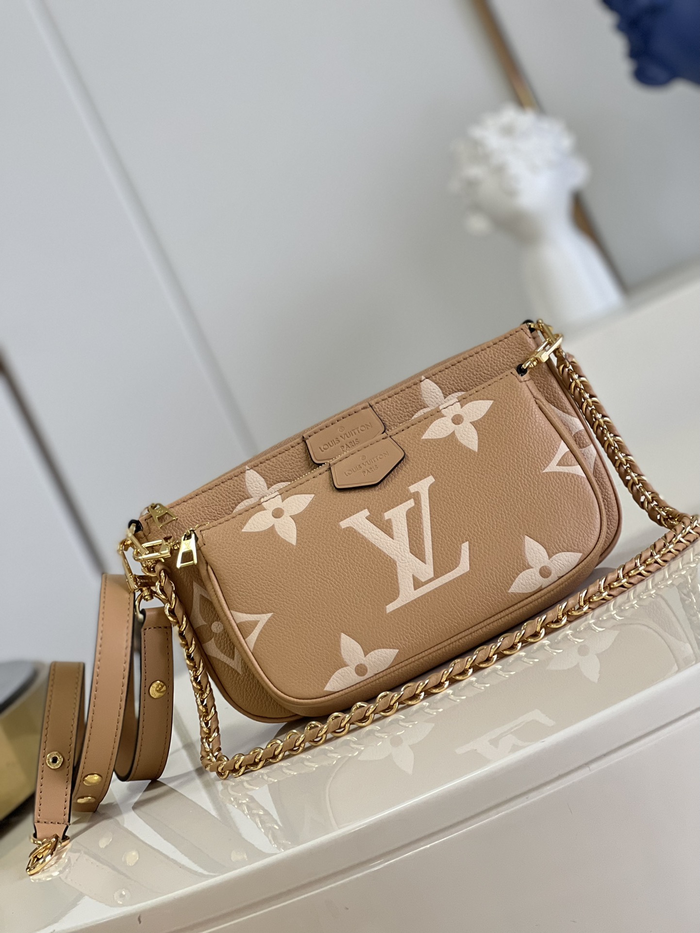 l**is V*t*n multi pochette accessoires