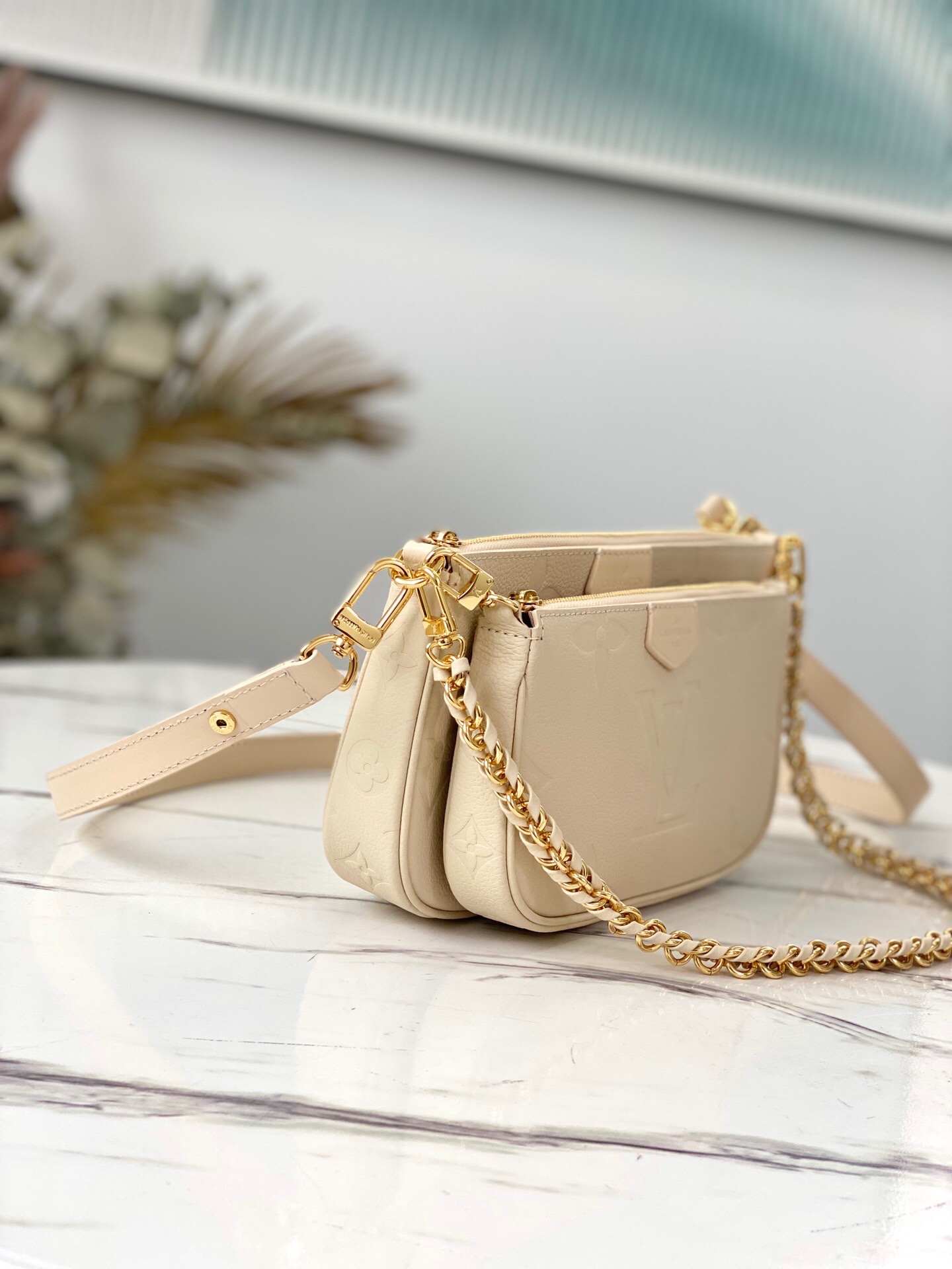 l**is V*t*n multi pochette accessoires