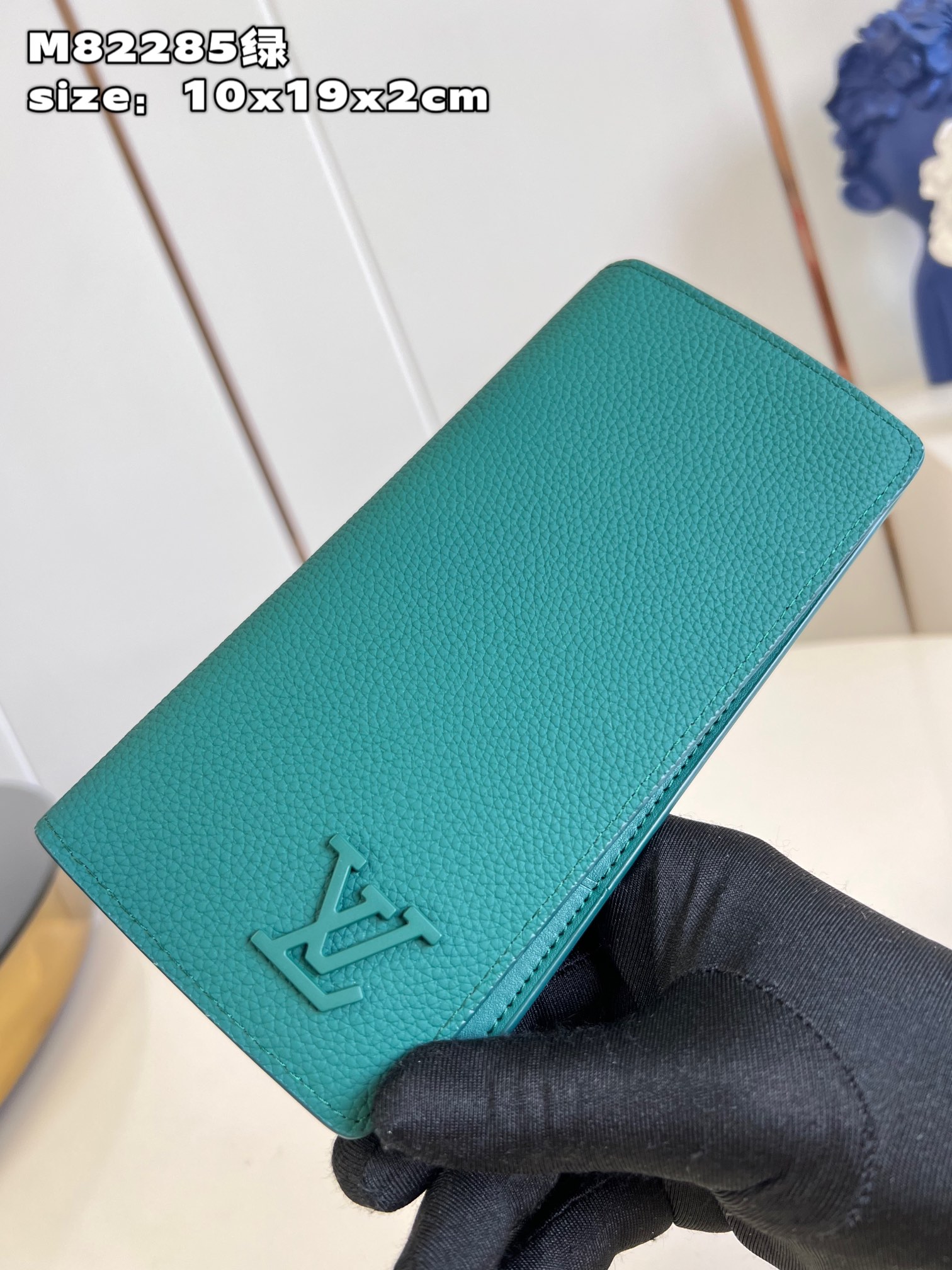 l**is V*t*n aerogram brazza wallet