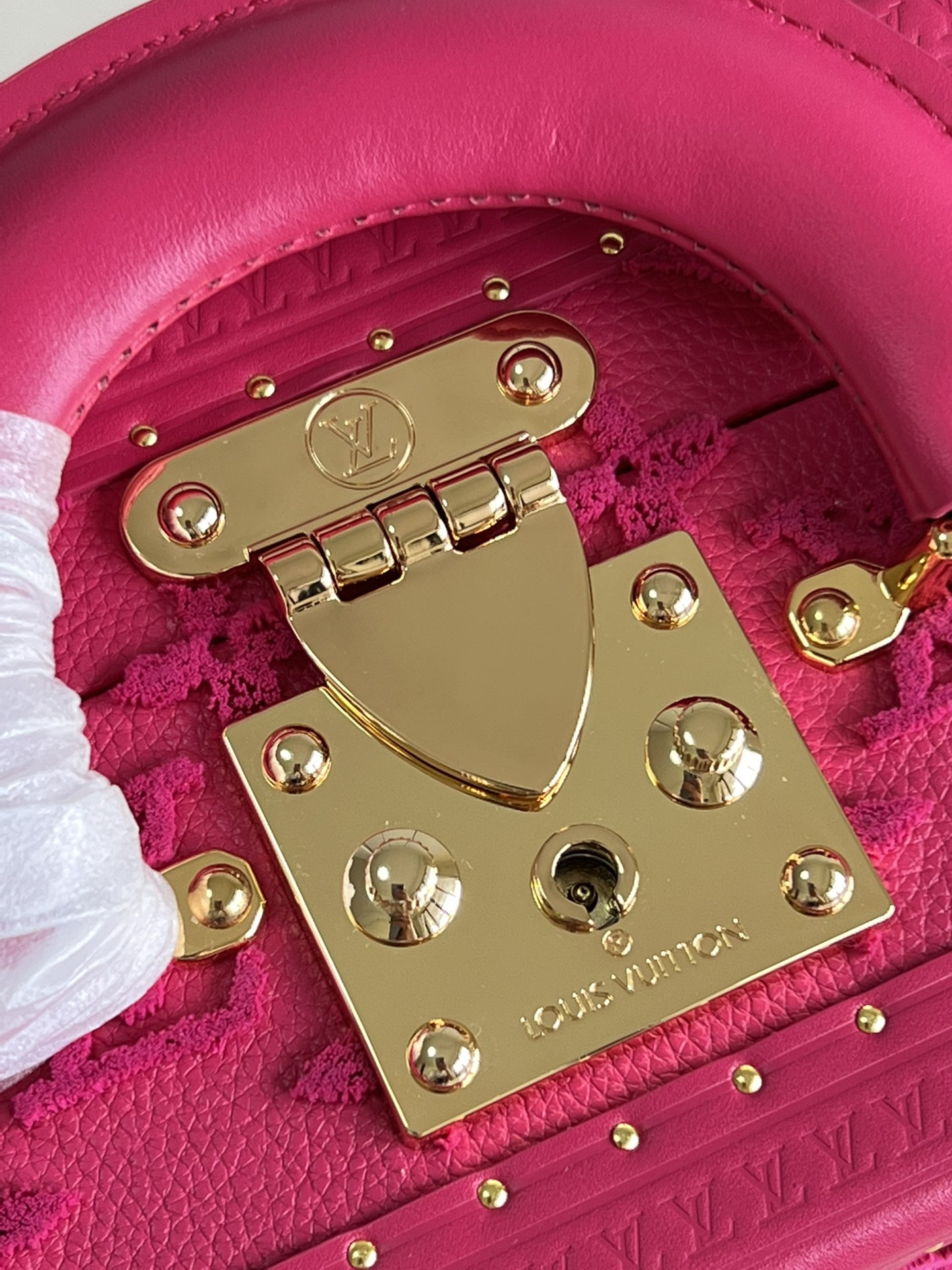 l**is V*t*n petite valise