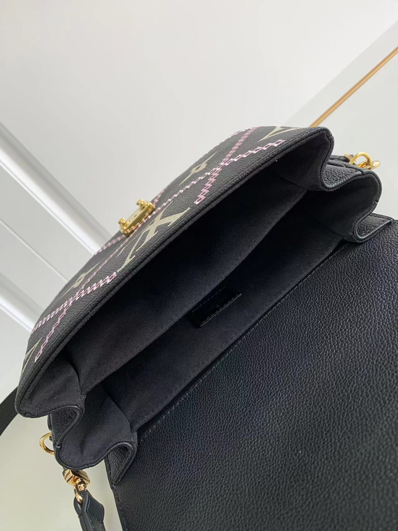 l**is V*t*n métis handbag