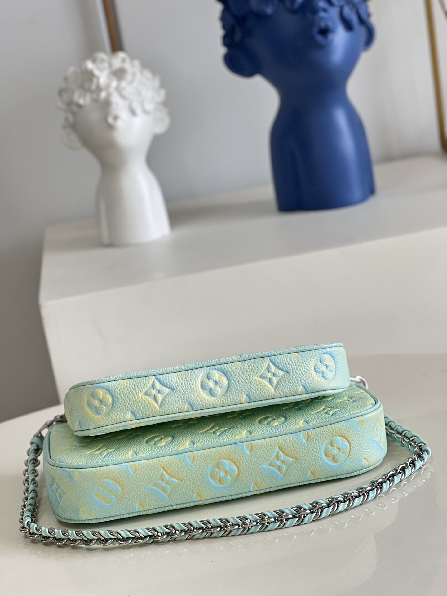 l**is V*t*n  multi pochette accessories