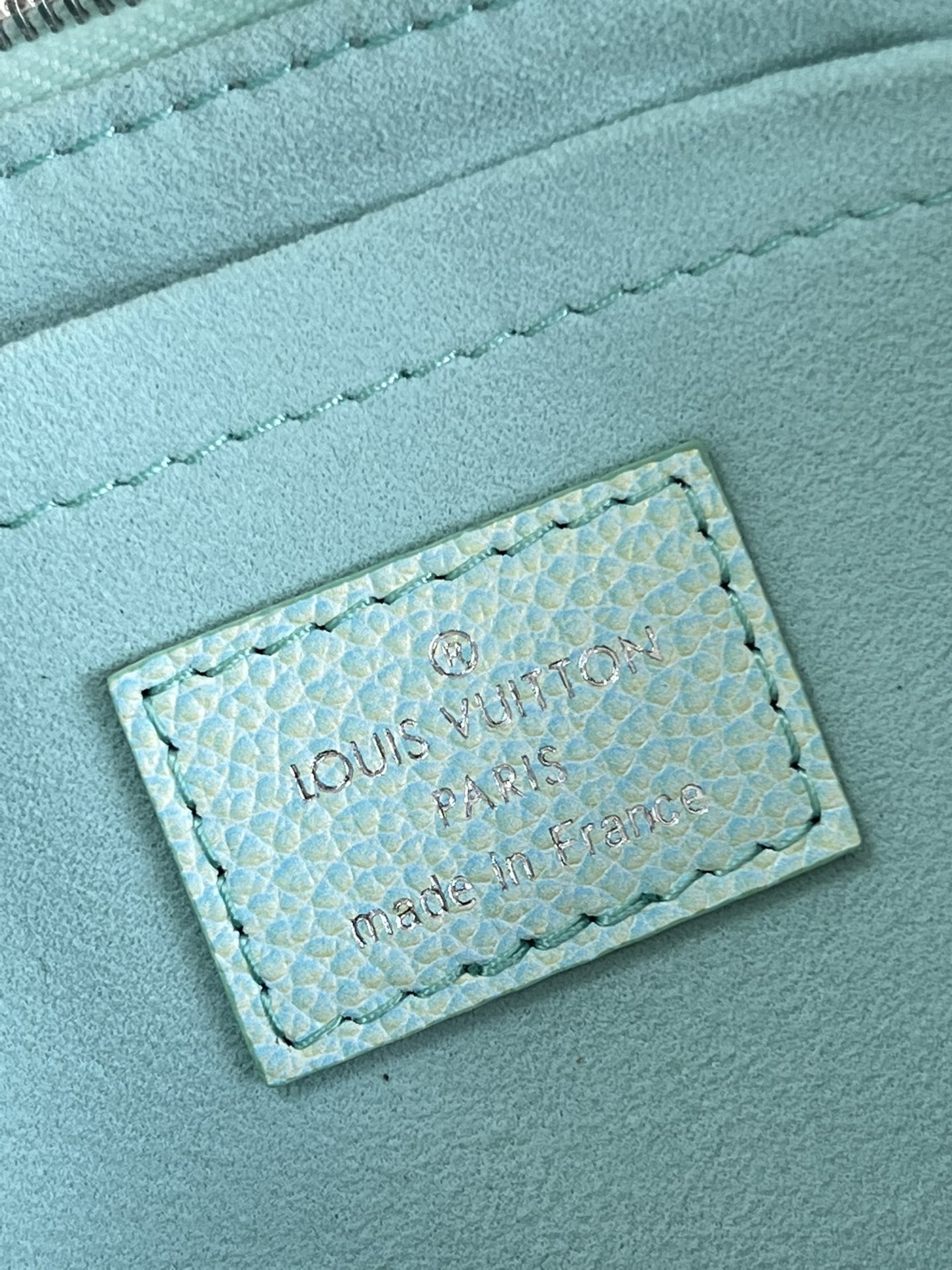 l**is V*t*n  multi pochette accessories