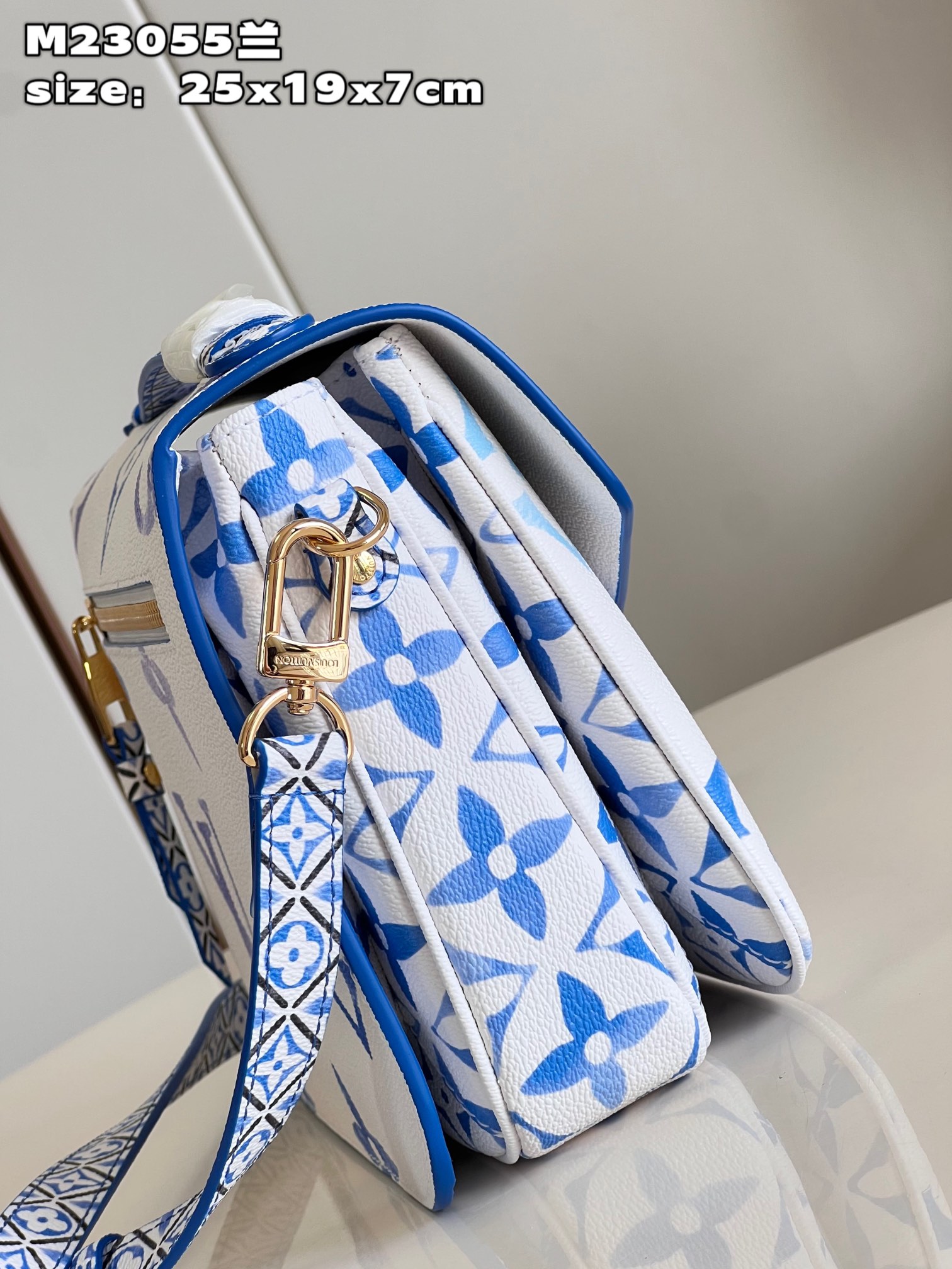 l**is V*t*n pochette métis mm