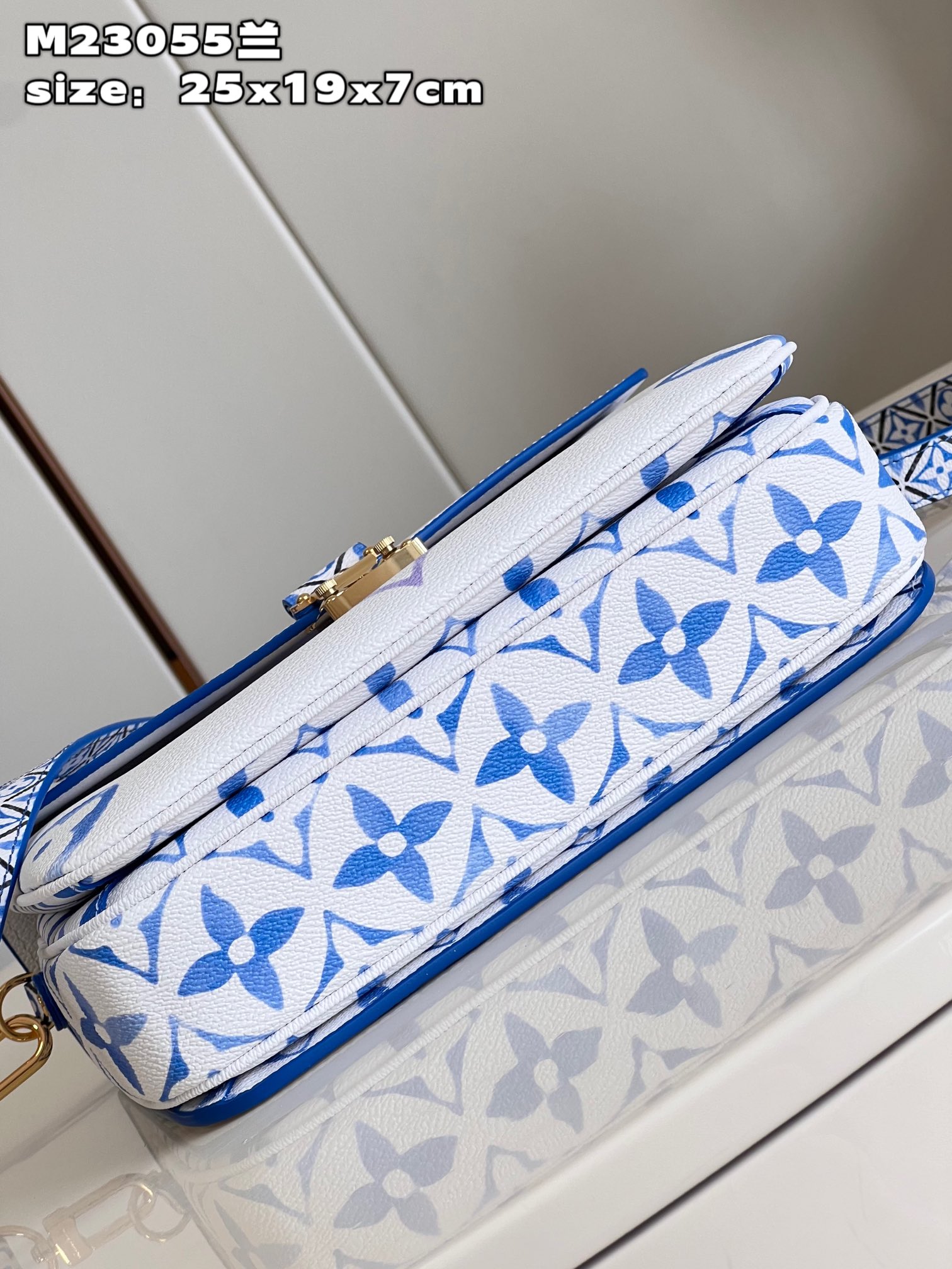 l**is V*t*n pochette métis mm