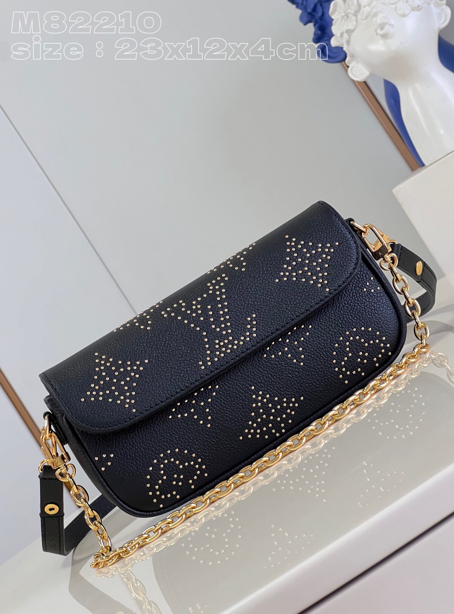 l**is V*t*n wallet on chain ivy