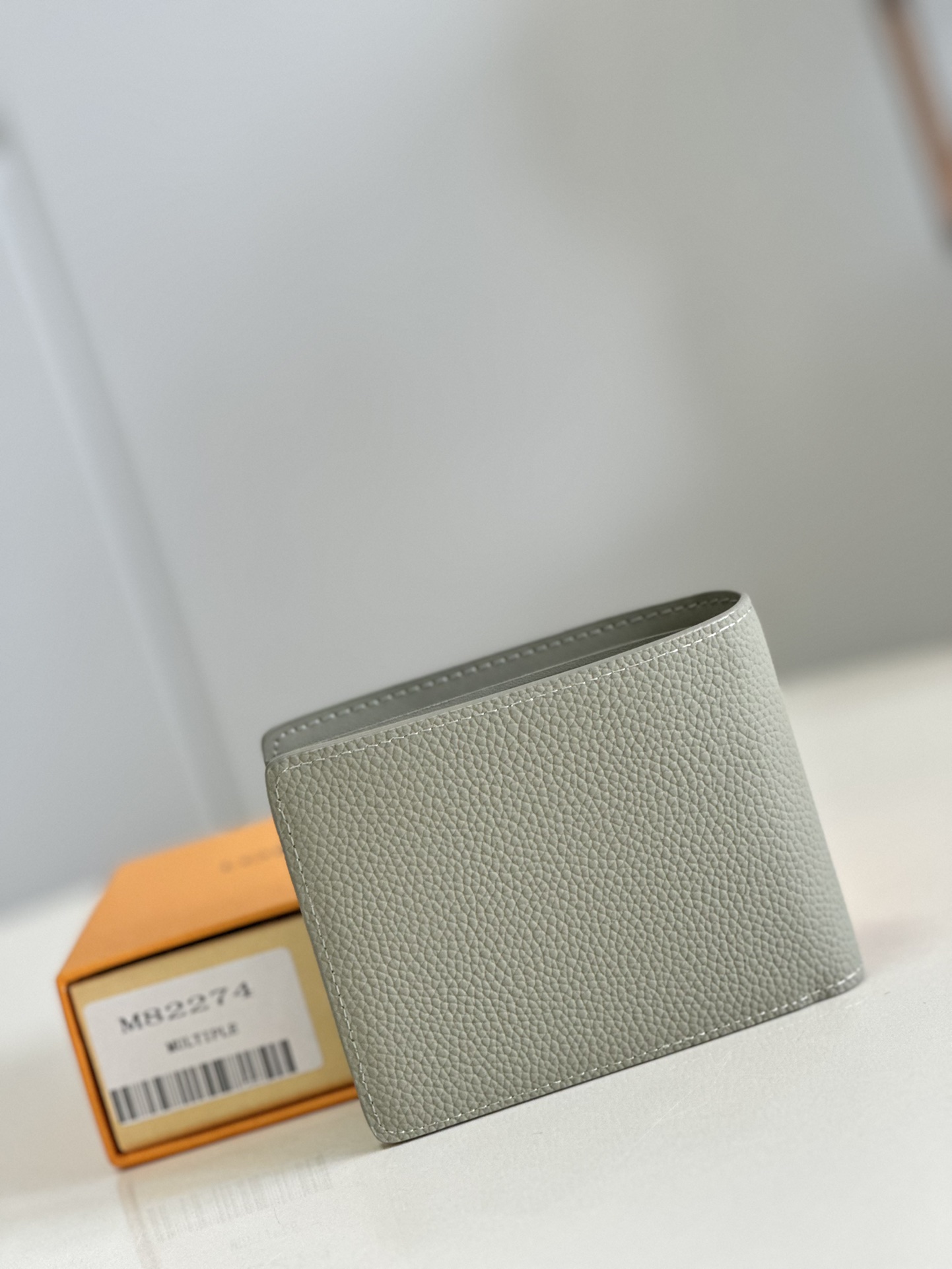 l**is V*t*n  multiple wallet