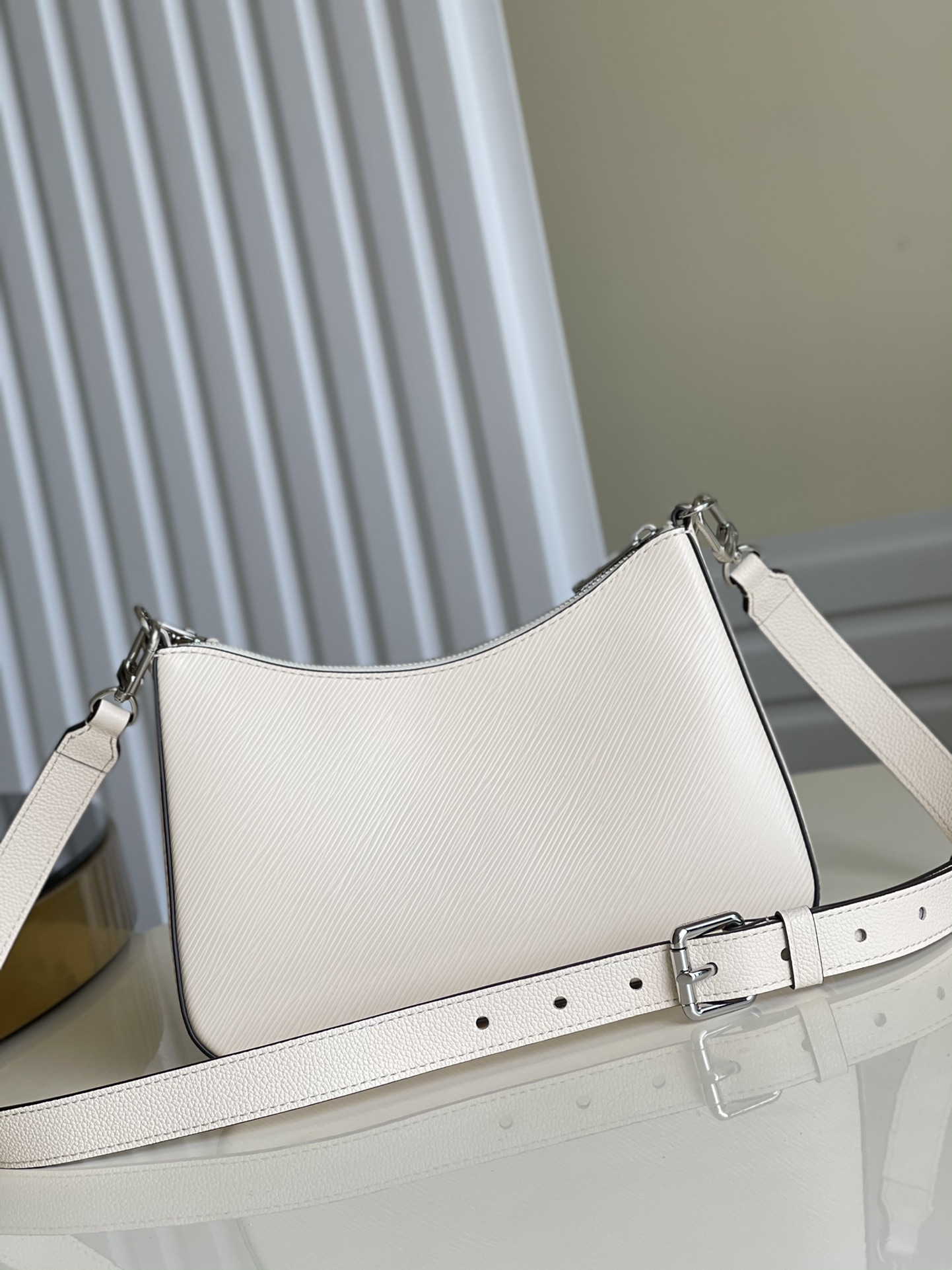 l**is V*t*n  marelle handbag