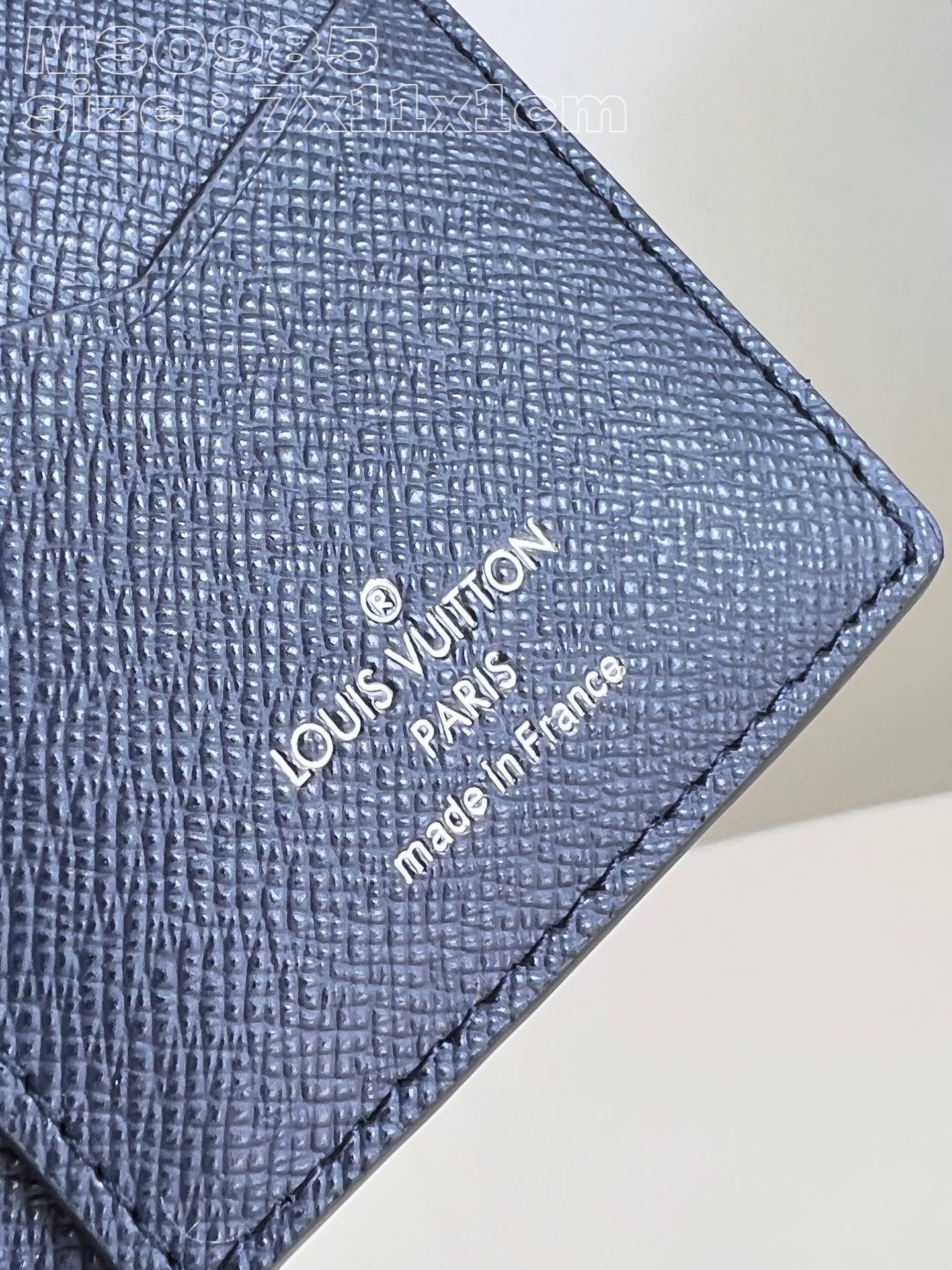 l**is V*t*n taïga wallet