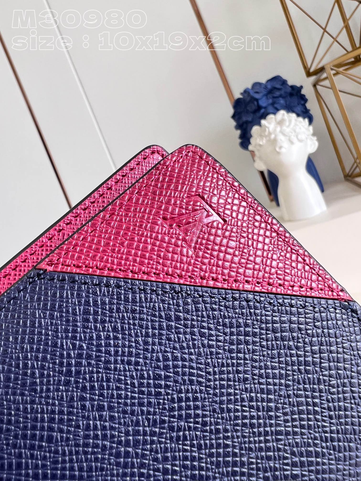 l**is V*t*n brazza wallet