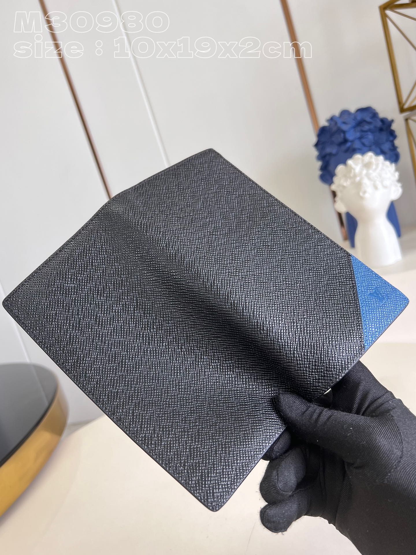 l**is V*t*n brazza wallet