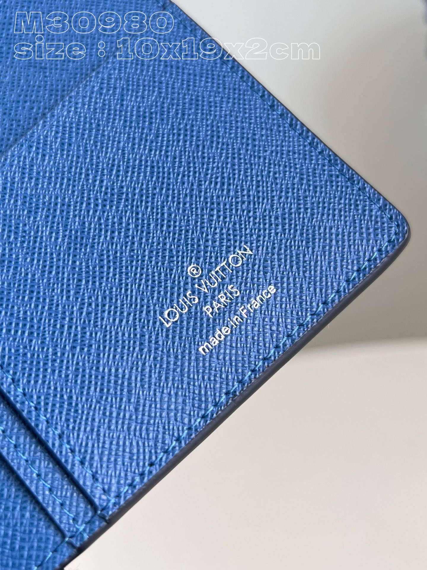 l**is V*t*n brazza wallet