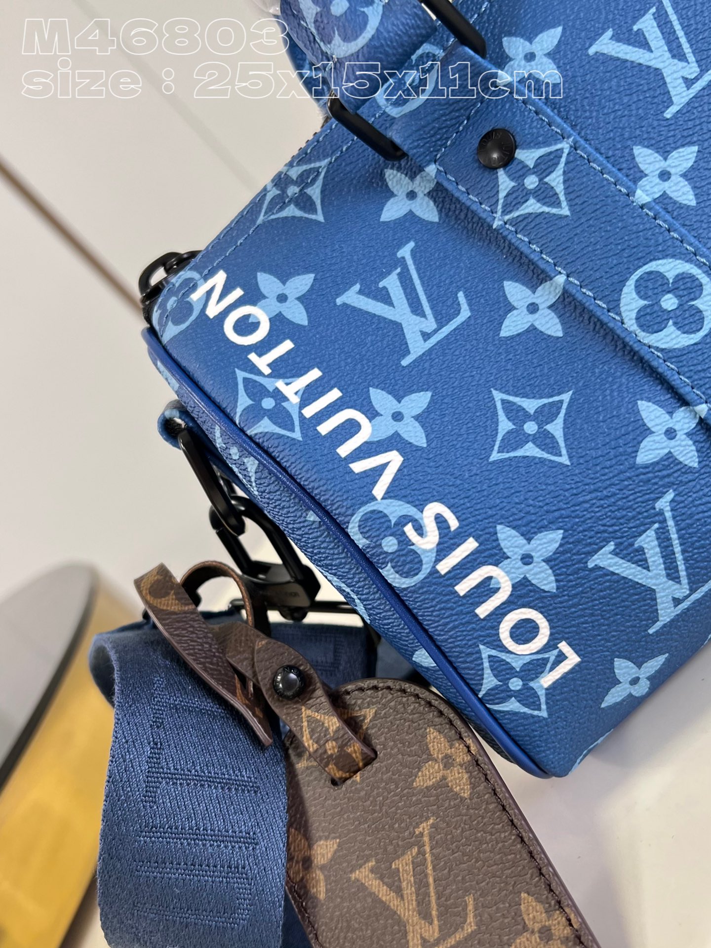 l**is V*t*n  keepall bandoulière 25