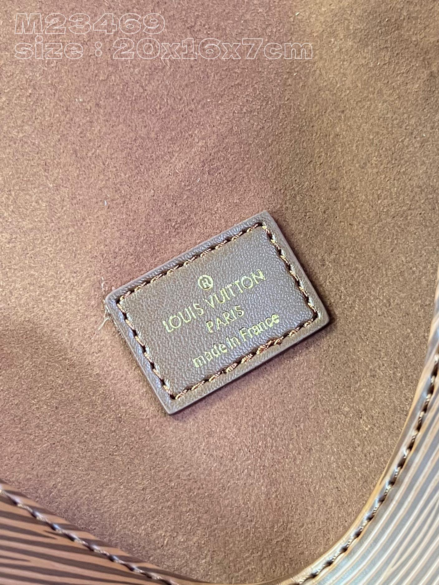 l**is V*t*n  saumur bb handbag