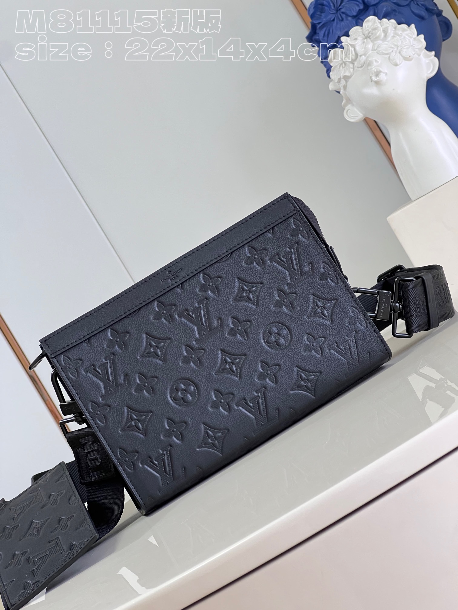 l**is V*t*n gaston wearable wallet