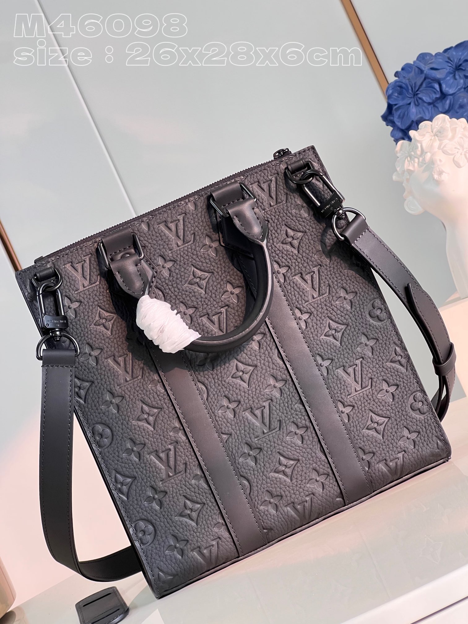 l**is V*t*n  sac plat cross handbag