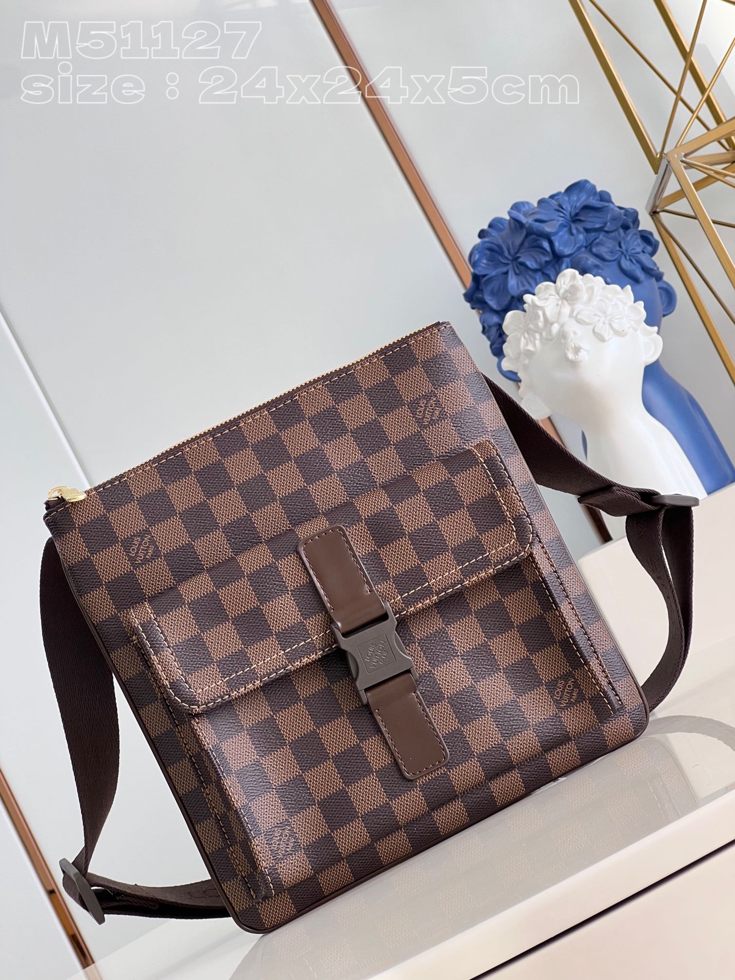 l**is V*t*n damier pochette melville crossbody bag