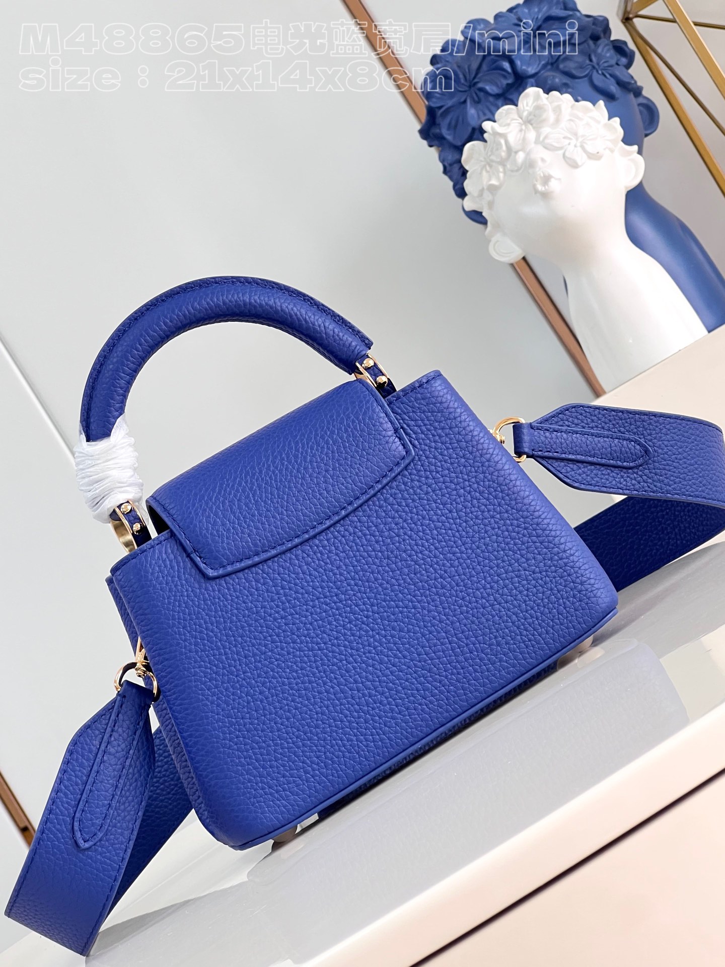l**is V*t*n capucines mini bag