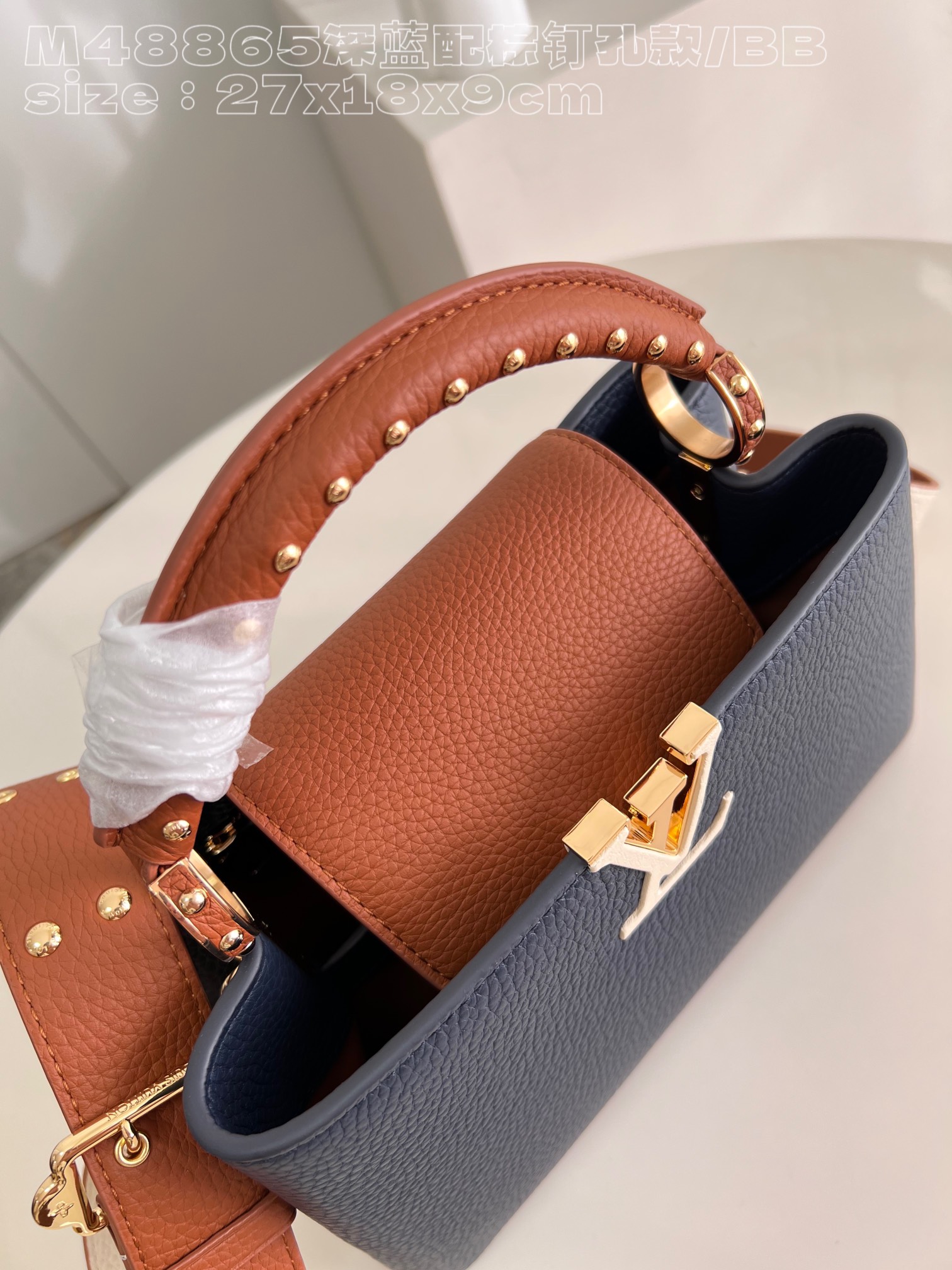 l**is V*t*n capucines bb handbag